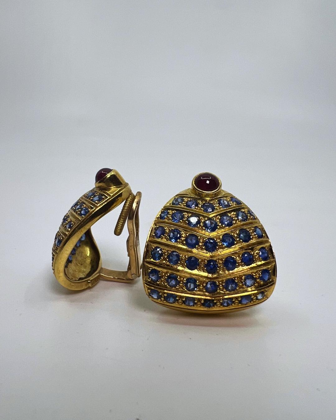 Elizabeth Gage Pink Tourmaline, Blue Sapphire, and 18K Gold Earclips For Sale 2