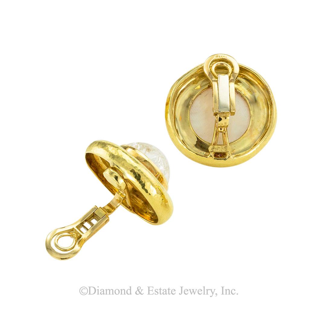 Women's or Men's Elizabeth Gage Rock Crystal 18K Yellow Gold Clip on Earrings For Sale
