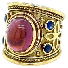 Elizabeth Gage Bague en or avec tourmaline rose et saphir