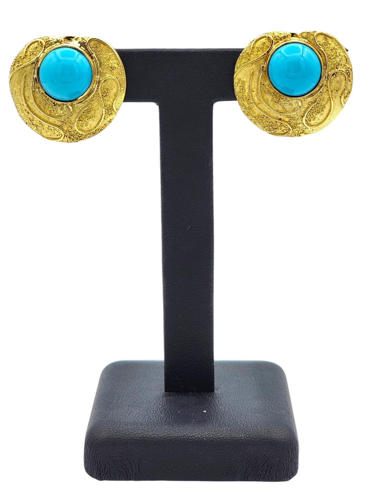 Elizabeth Gage Turquoise Cabochon and Textured 18 Karat Gold Clip-On Earrings For Sale 5