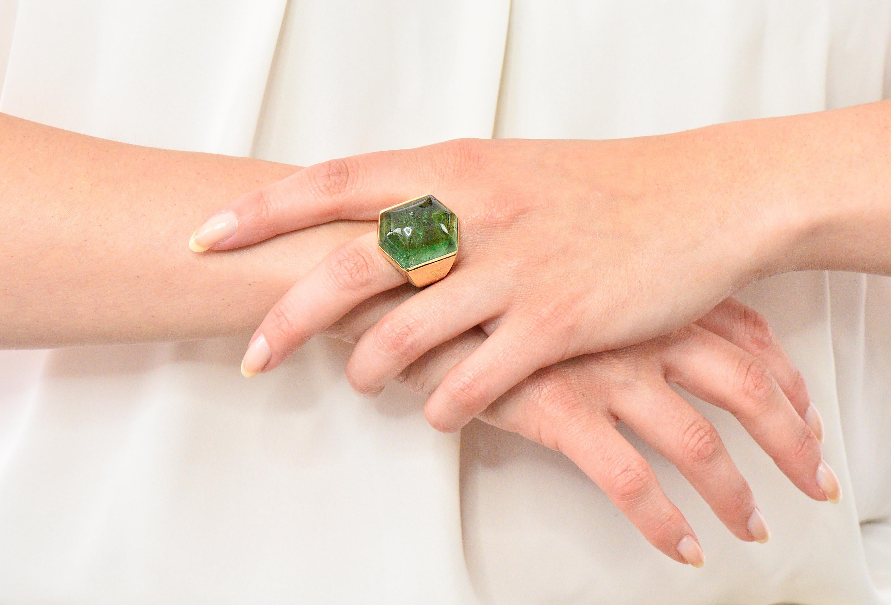 Elizabeth Gage Vintage 1962 Green Tourmaline 18 Karat Gold British Unisex Ring 5