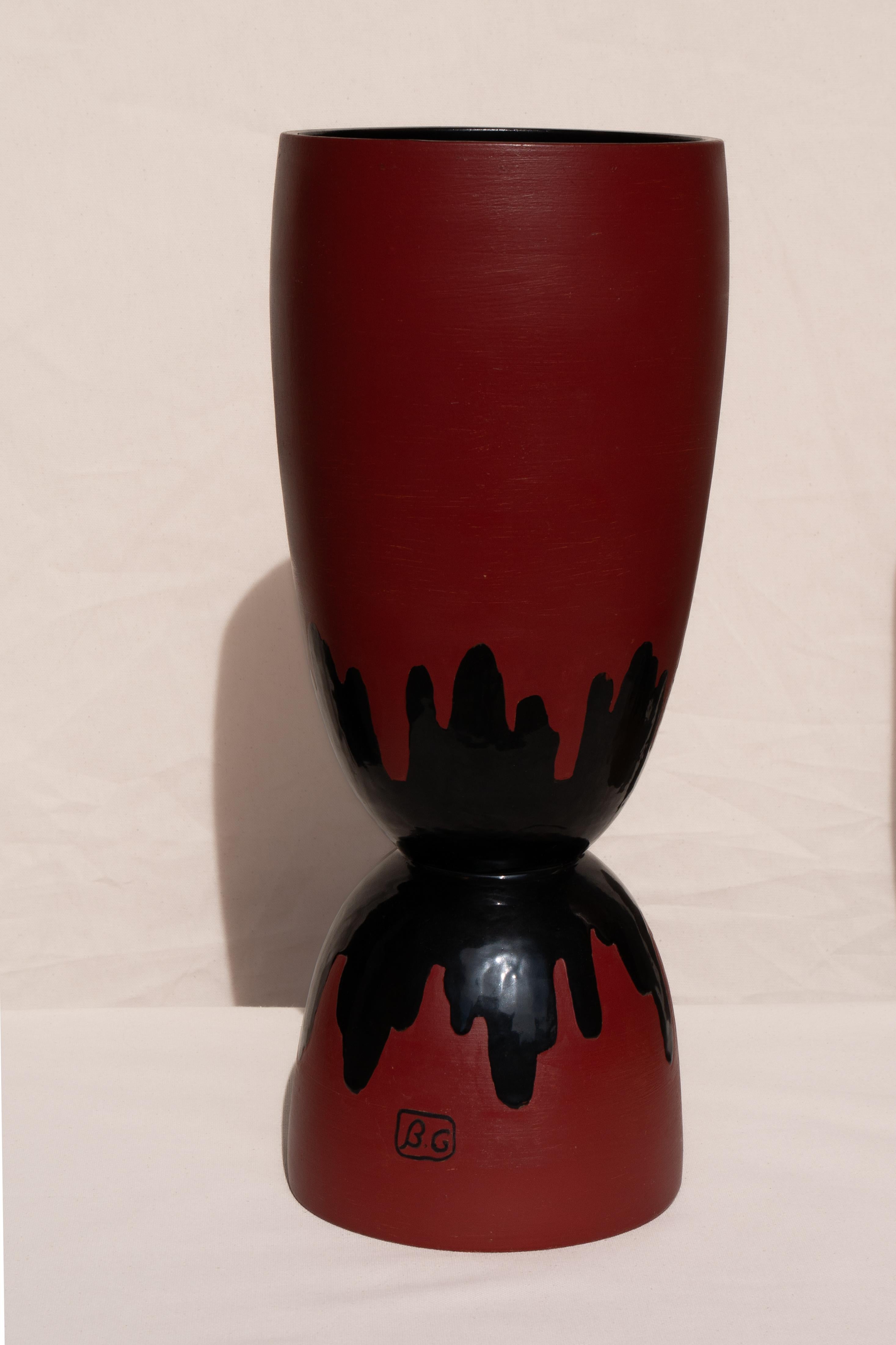 French Elizabeth Garouste & Mattia Bonetti - Terracotta vase “Clip side down” For Sale