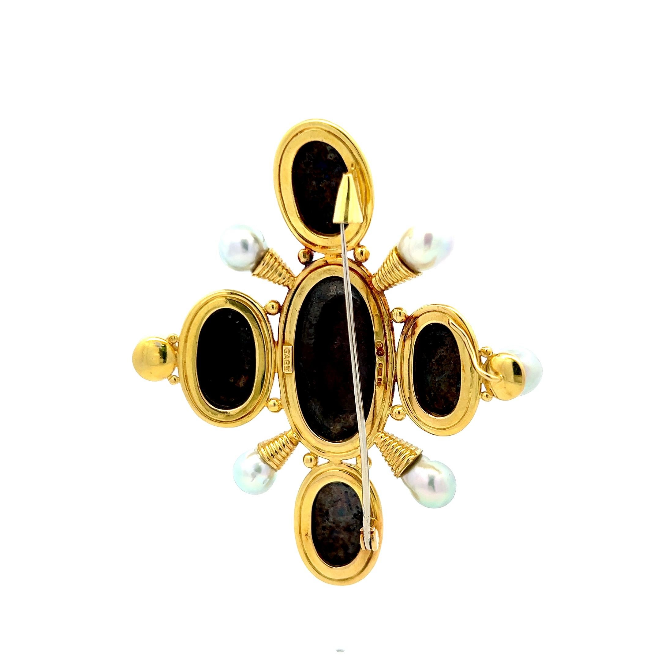 Broche en or jaune 18 carats avec perles en intaille de calibre Elizabeth Bon état - En vente à New York, NY