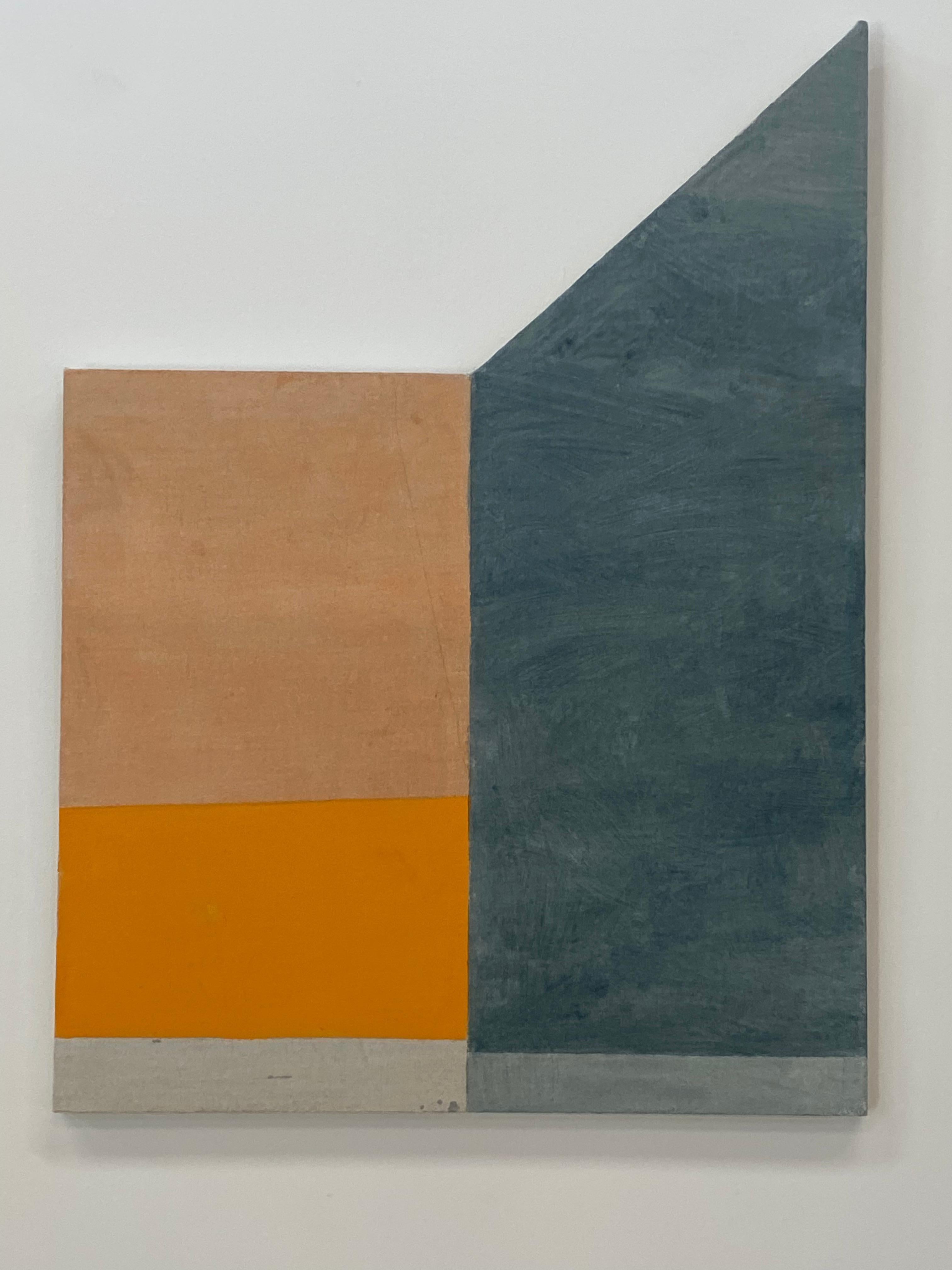 J30, peinture géométrique abstraite, orange, beige, gris anthracite, panneau façonné - Painting de Elizabeth Gourlay
