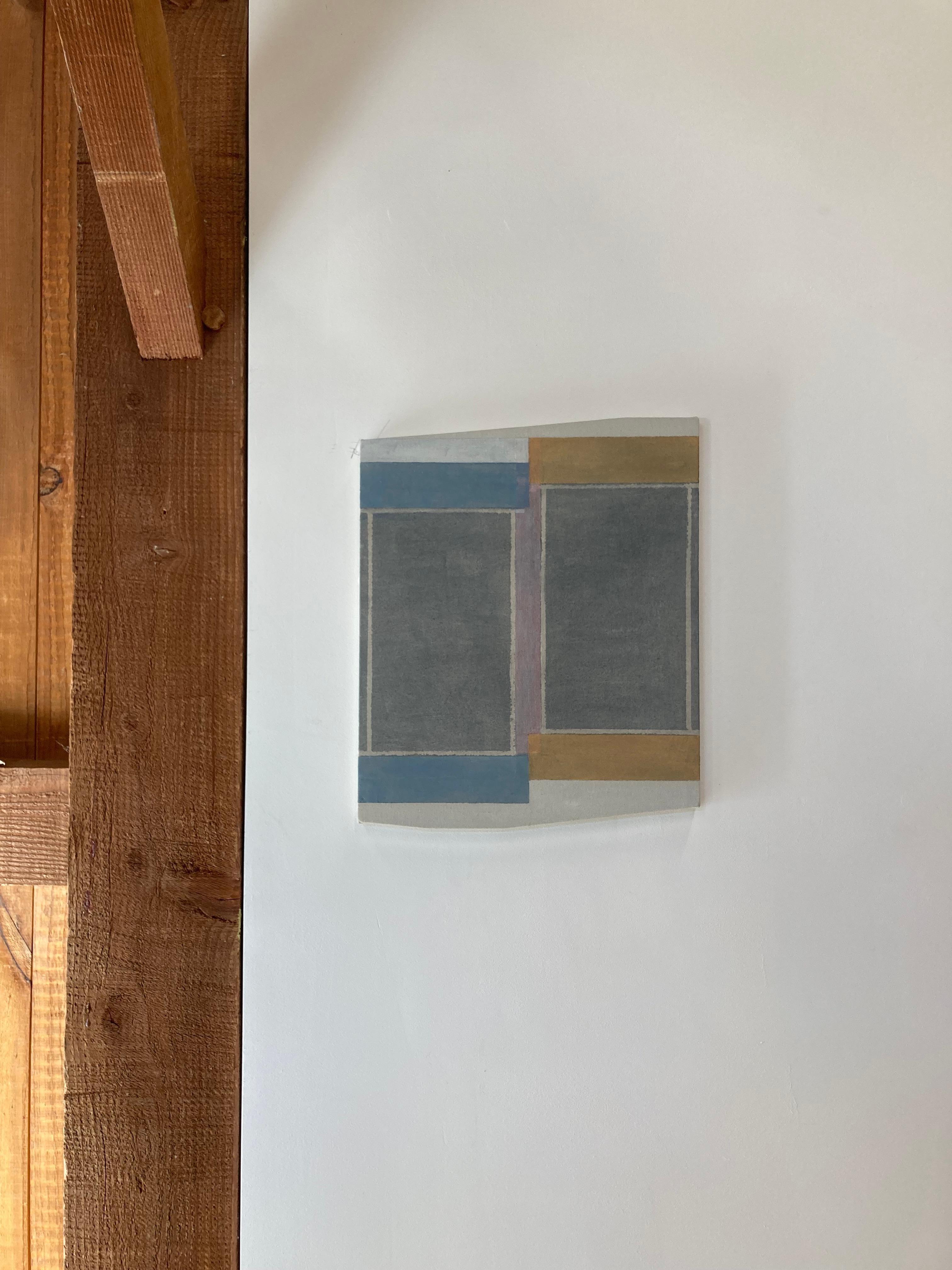 P30 - Geometrische abstrakte Malerei Grau Blau Gelb Ocker Flieder, 2022 (Zeitgenössisch), Painting, von Elizabeth Gourlay