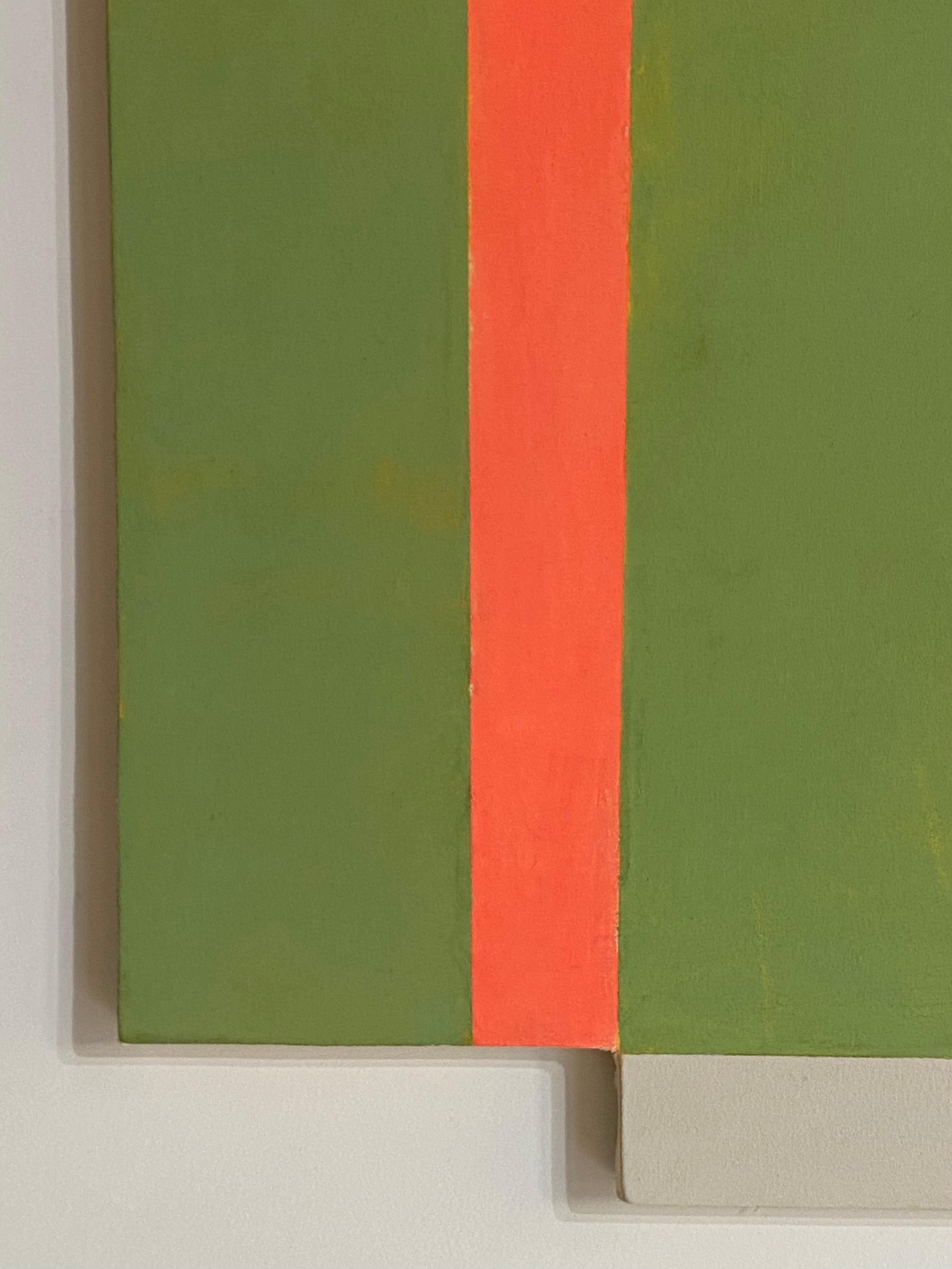 PG 18, Geometrisches abstraktes Gemälde, Grün, Koralle Orange, Beige, geformtes Paneel 2