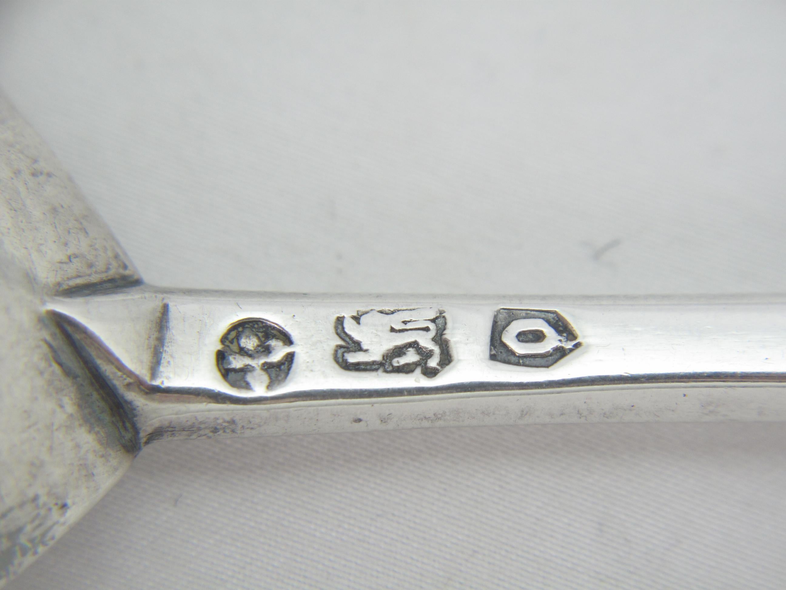 18th Century and Earlier Elizabeth I Apostle Spoon, St James the Less Sterling Silver 1571 Sotheby Prov. For Sale