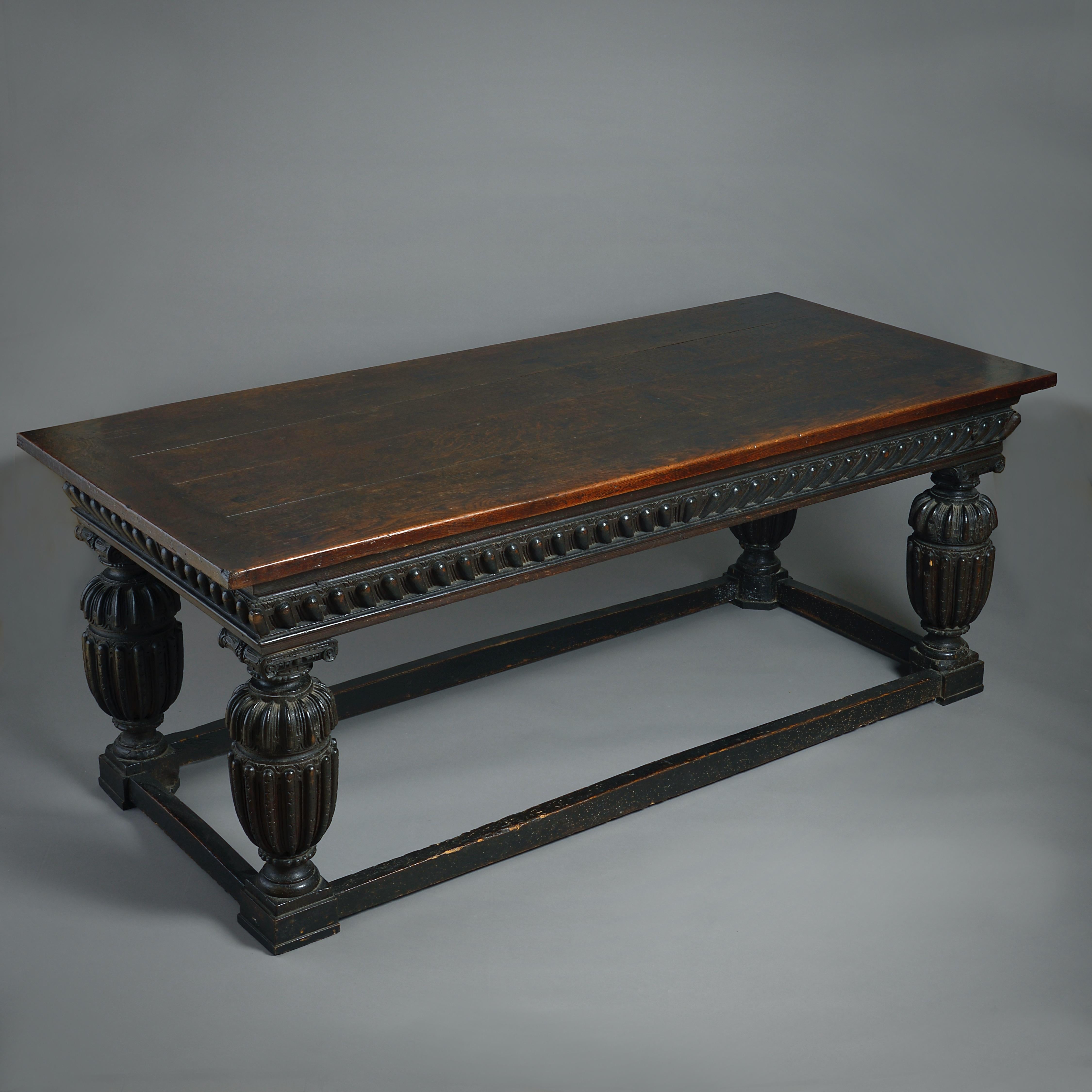 Elizabeth I Oak Table In Good Condition For Sale In London, GB