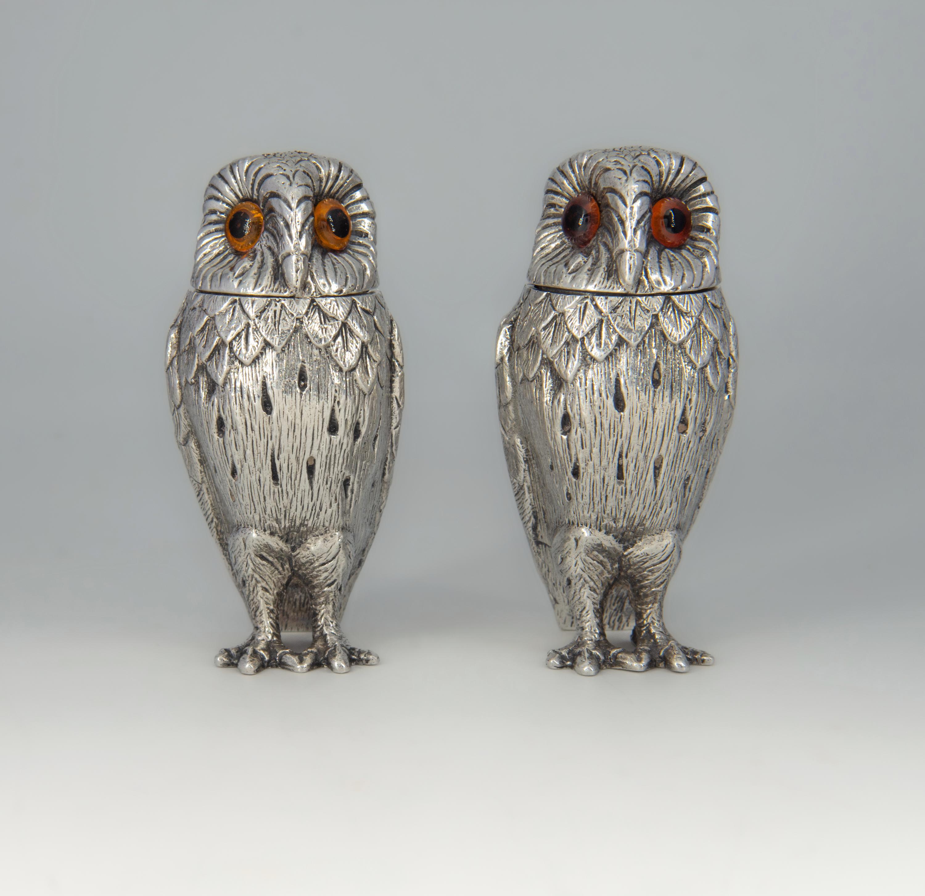 Mid-Century Modern Elizabeth II English Silver Owl Salt & Pepper Set By Richard Comyns London 1960 For Sale