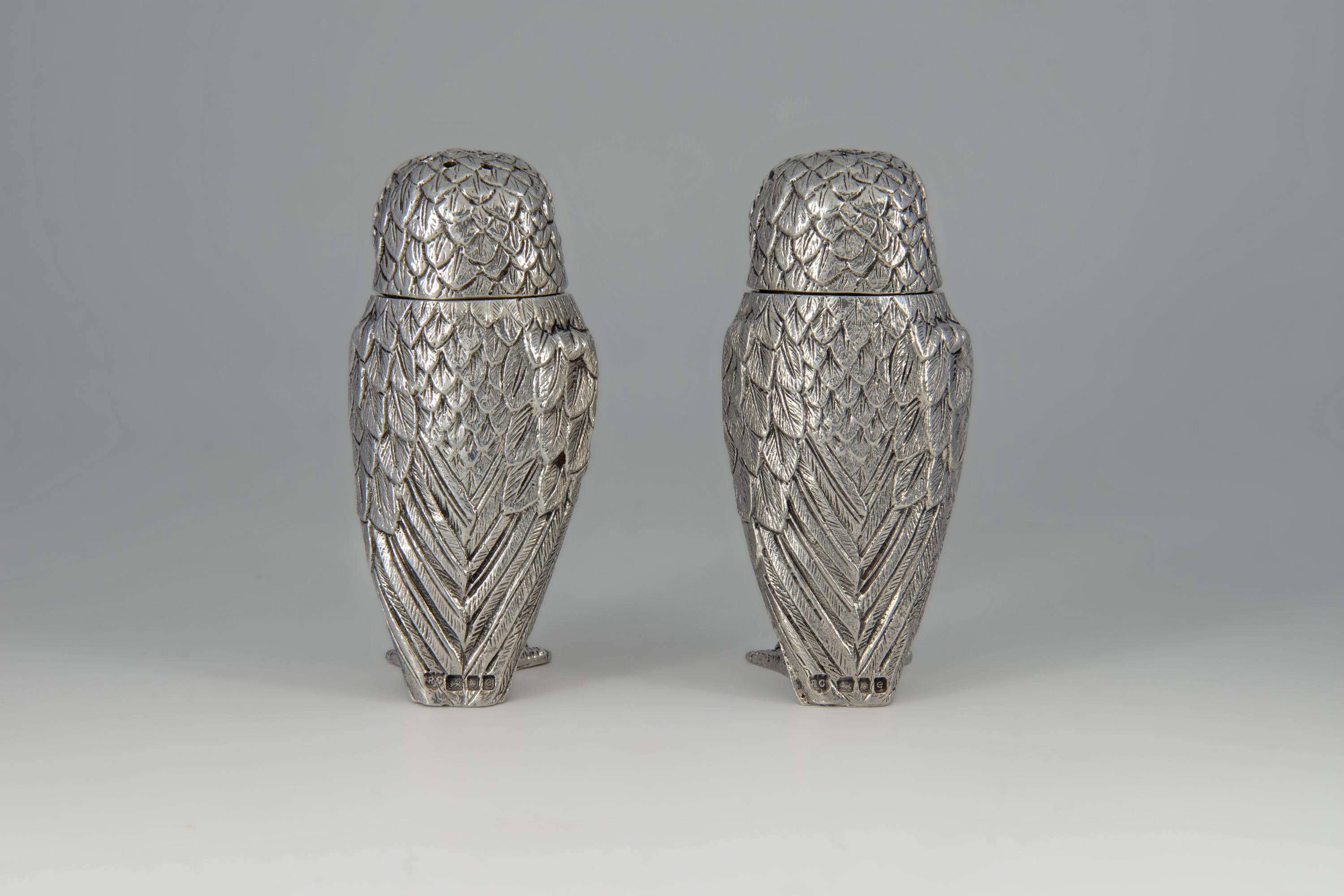 Elizabeth II English Silver Owl Salt & Pepper Set By Richard Comyns London 1960 For Sale 1