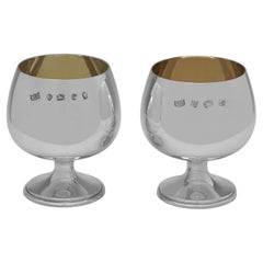 Copas de brandy de plata de ley «Elizabeth II», de A. T. Cannon Ltd, Sheffield, 1975