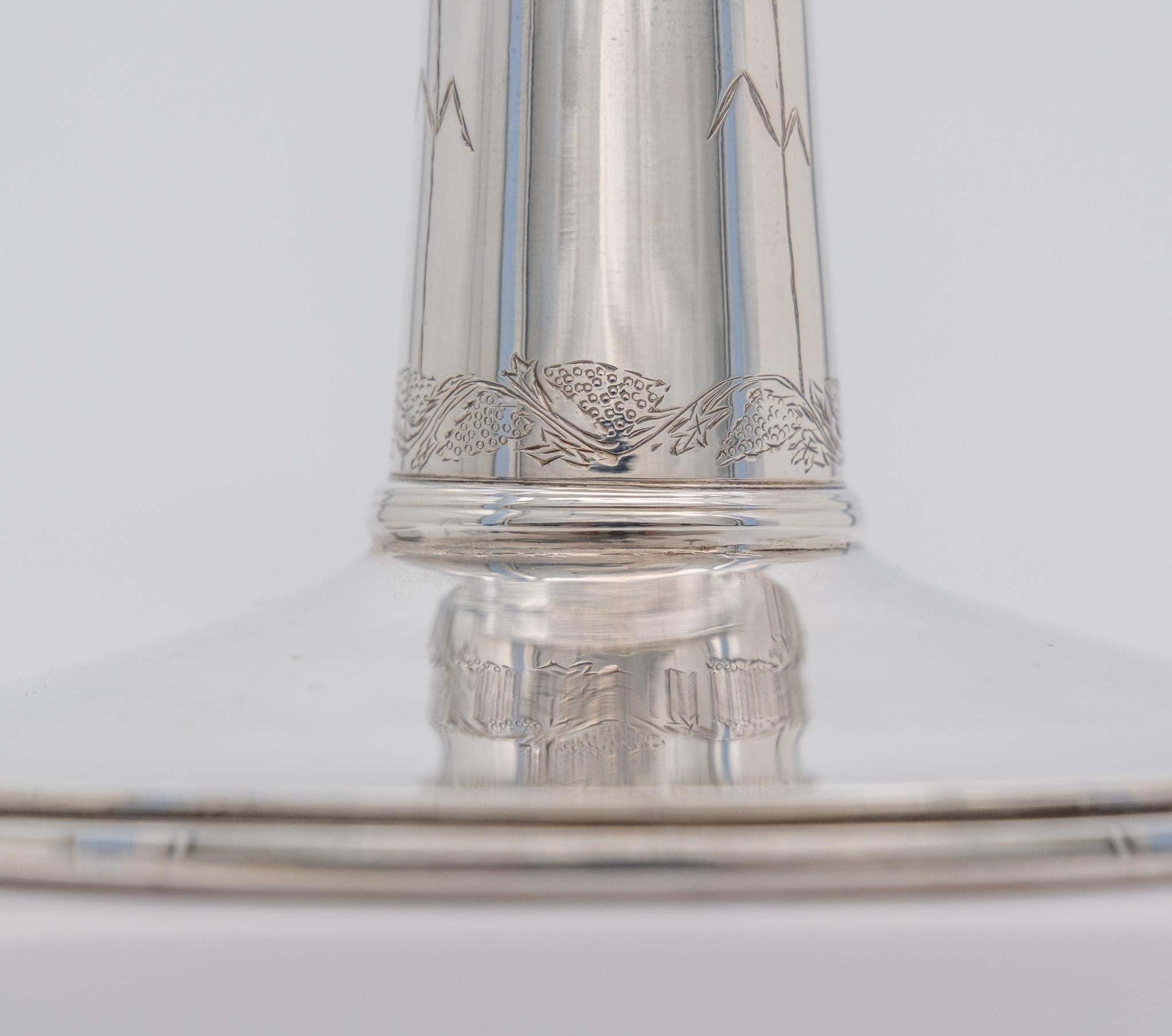 Cáliz y patena de plata de ley Isabel II Londres 1985 Silver en venta