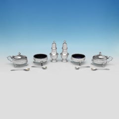 Service à condiments « Elizabeth II » en argent massif de Mappin & Webb, 1957