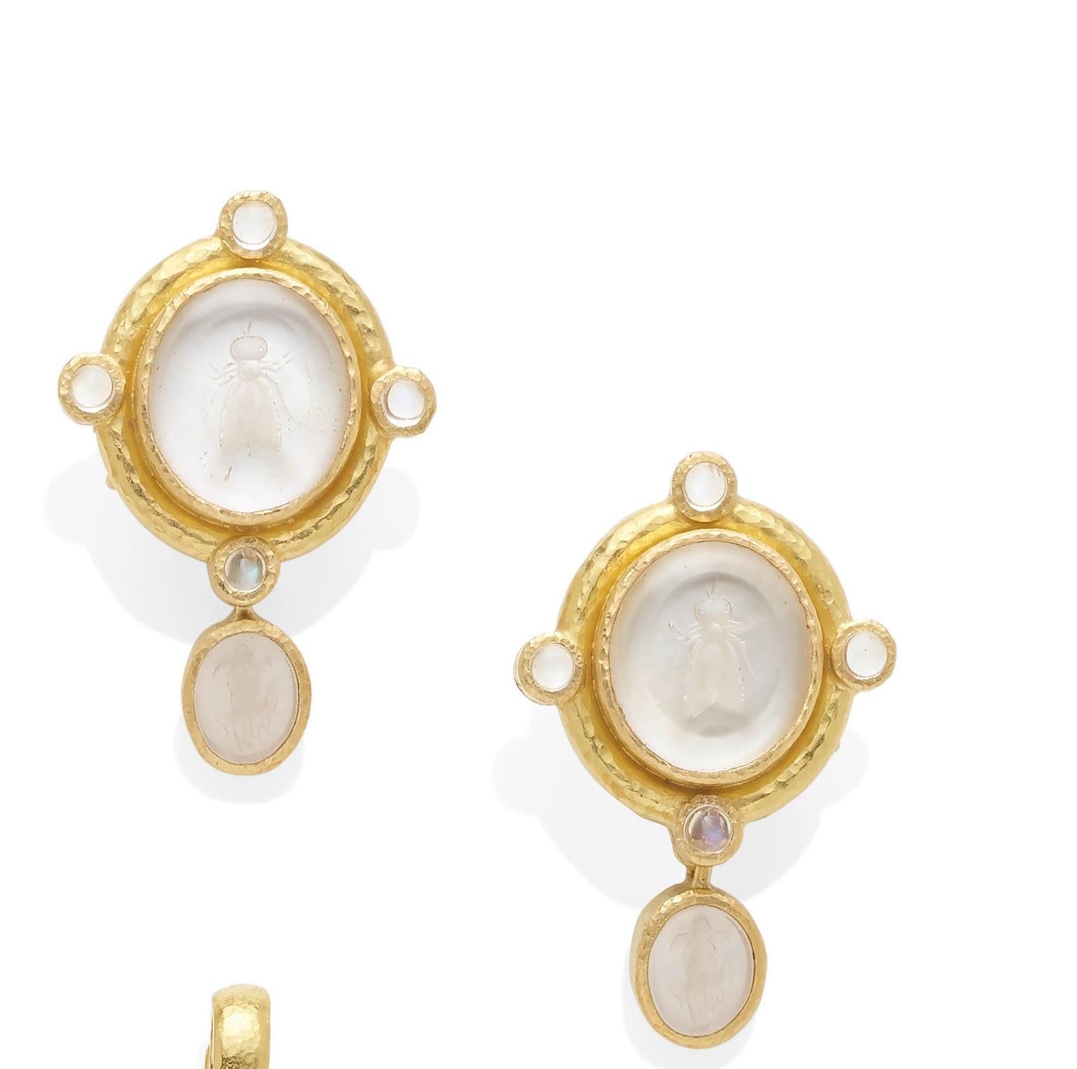 Women's or Men's Elizabeth Locke 18k Gold Intaglio, Mother-of-Pearl & Moonstone Clip-On Earrings For Sale
