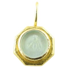 Elizabeth Locke 18K Hammered Yellow Gold Venetian Glass Intaglio Bee Pendant