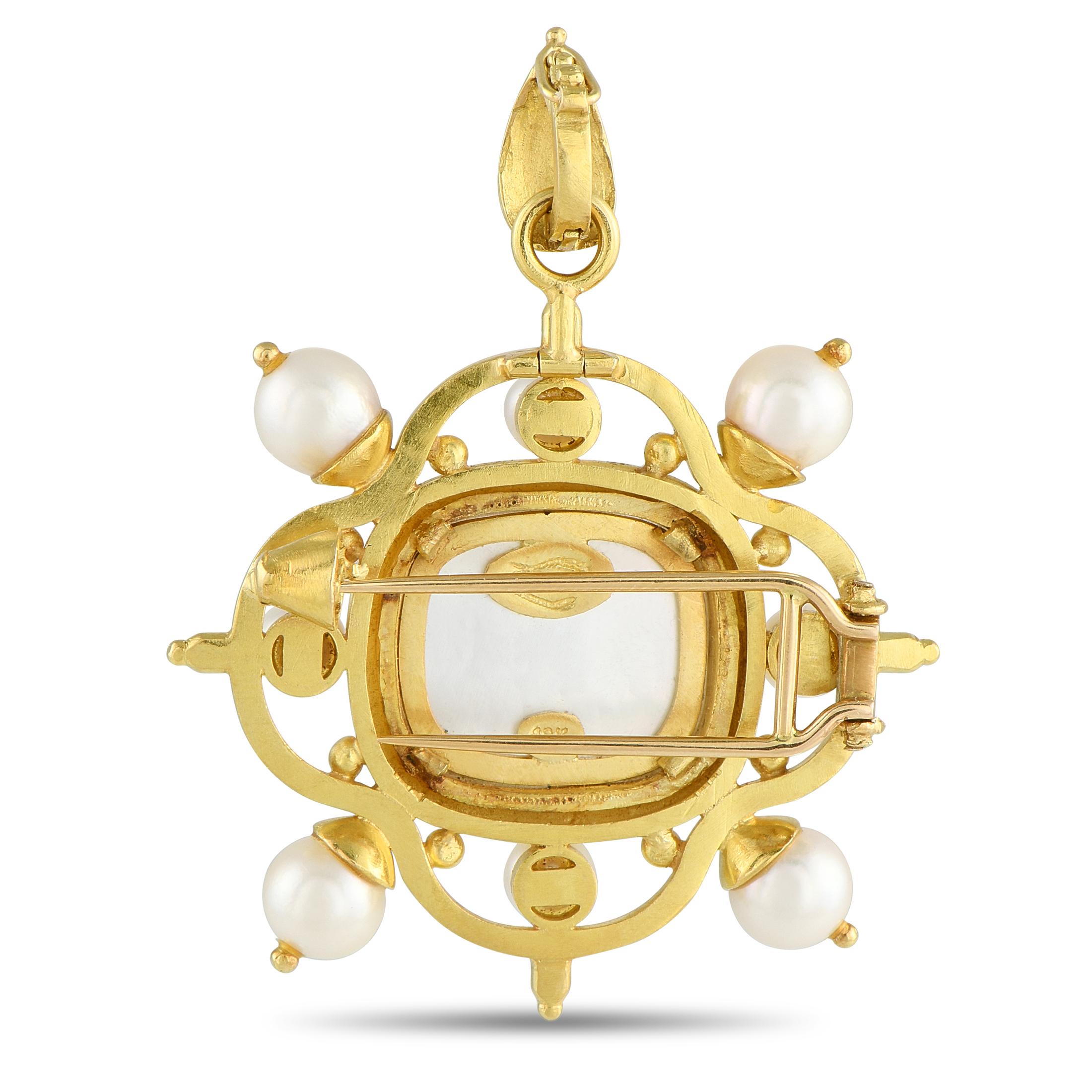 This Elizabeth Locke pendant is incredibly refined. The translucent center stone comes to life thanks to classical intaglio imagery. The opulent 18K Yellow Gold setting includes Mother of Pearl accents for added visual impact. Incredibly versatile,