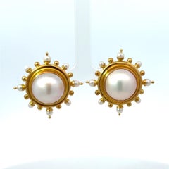 Elizabeth Locke 18KT Gold Mabe Pearl Earrings
