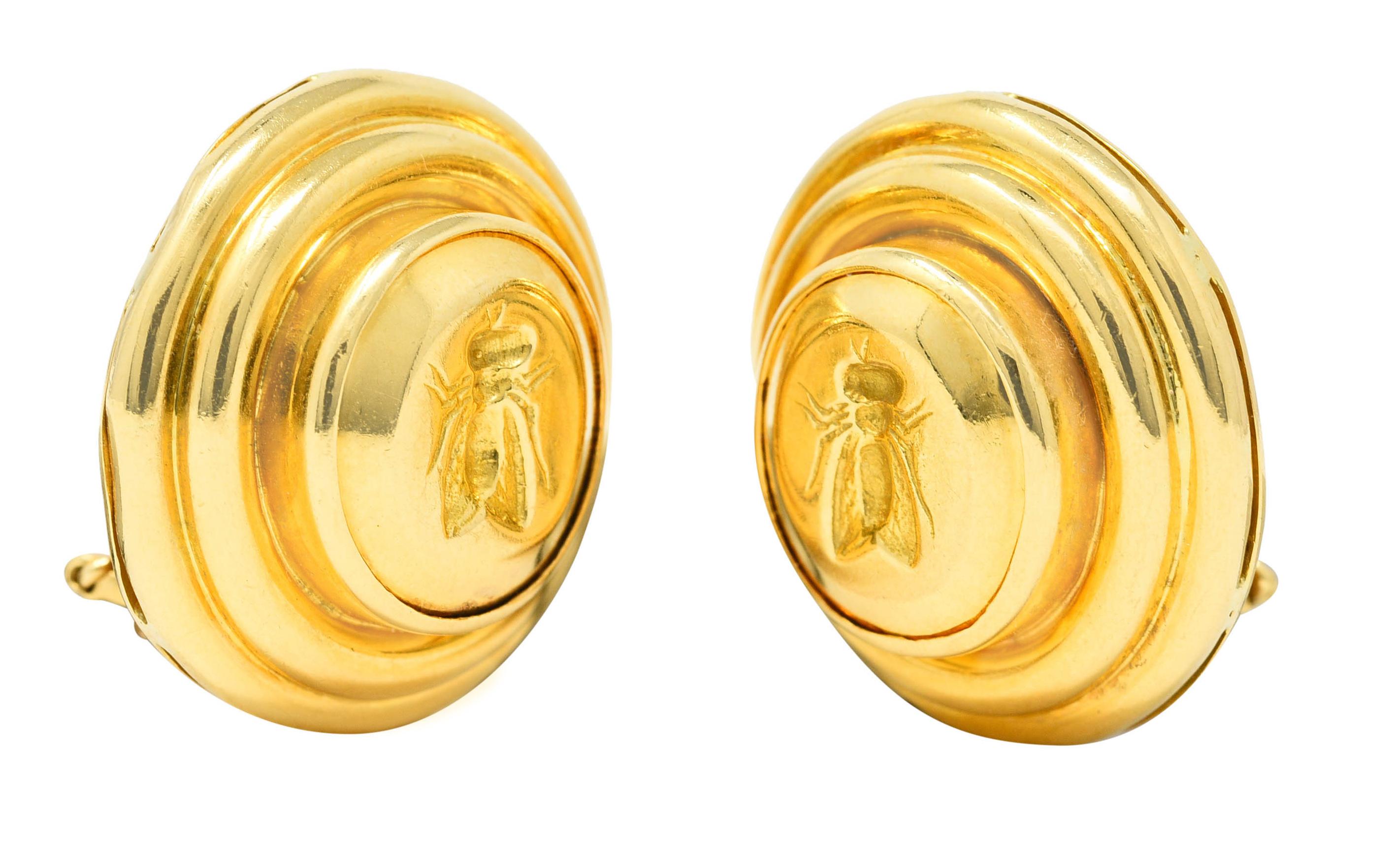 Elizabeth Locke 19 Karat Yellow Gold Fly Intaglio Insect Bug Circle Earrings For Sale 2
