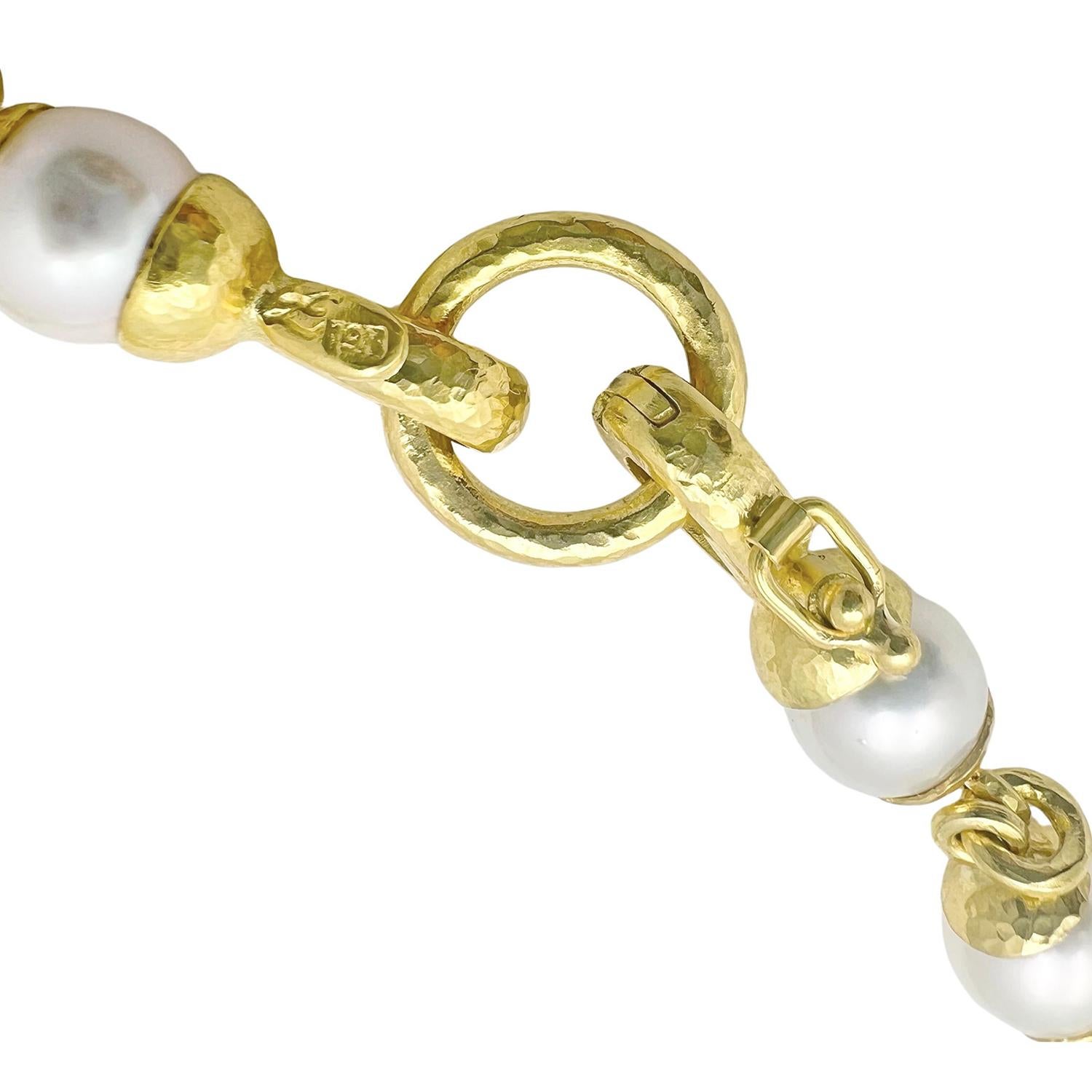 Elizabeth Locke 19k Yellow Gold Akoya Pearl Link Necklace In Excellent Condition In Palm Beach, FL
