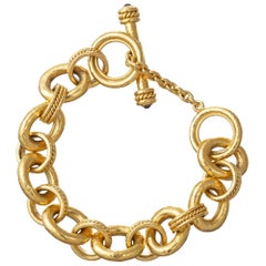 Elizabeth Locke 19k Yellow Gold Circle Link Toggle Bracelet