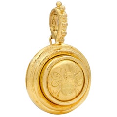 Elizabeth Locke 2000's 19 Karat Yellow Gold Contemporary Hammered Bee Pendant