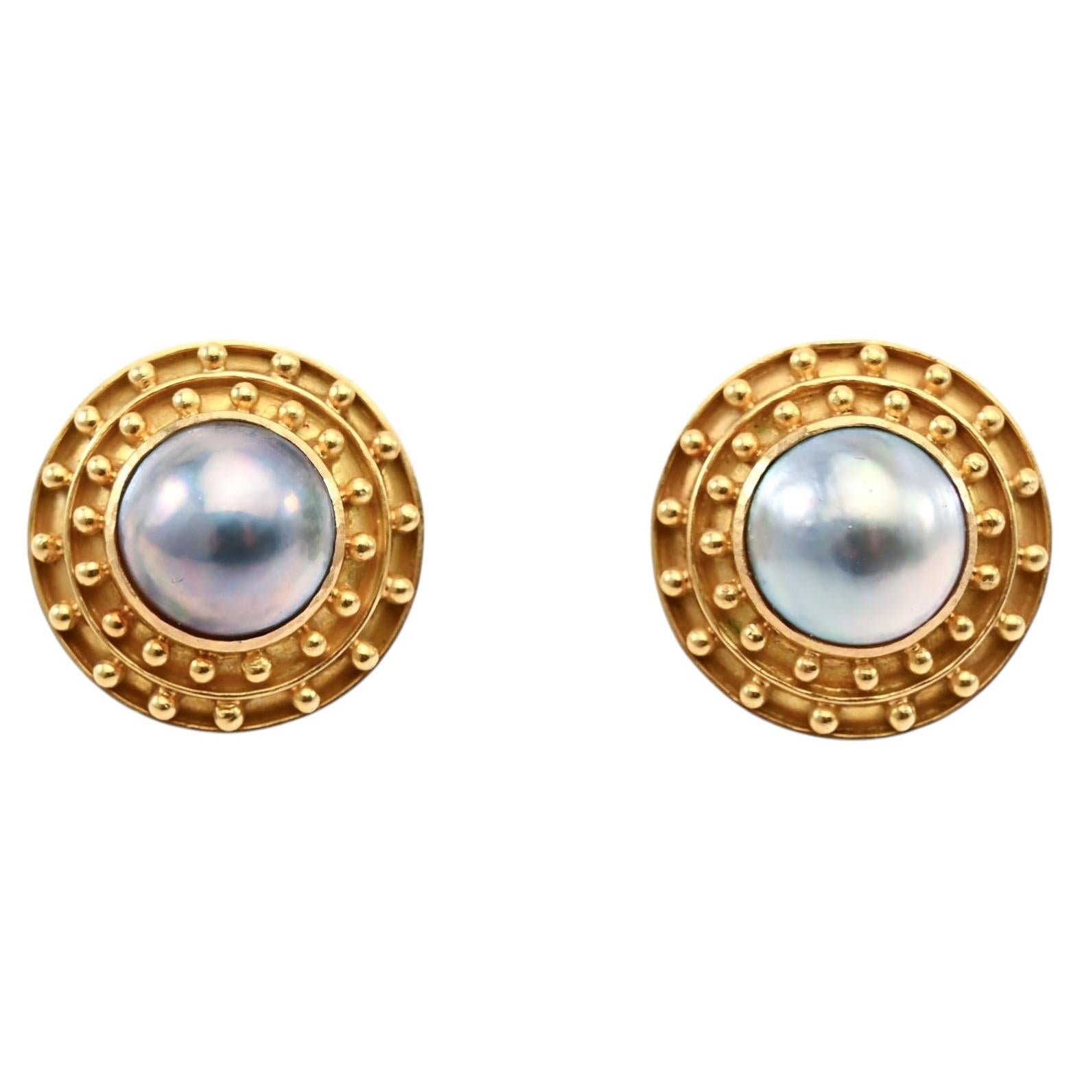 Orecchini con perle nere di Elizabeth Locke