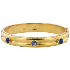 Elizabeth Locke Blue Sapphire Cabochon Yellow Gold Hinge Bracelet