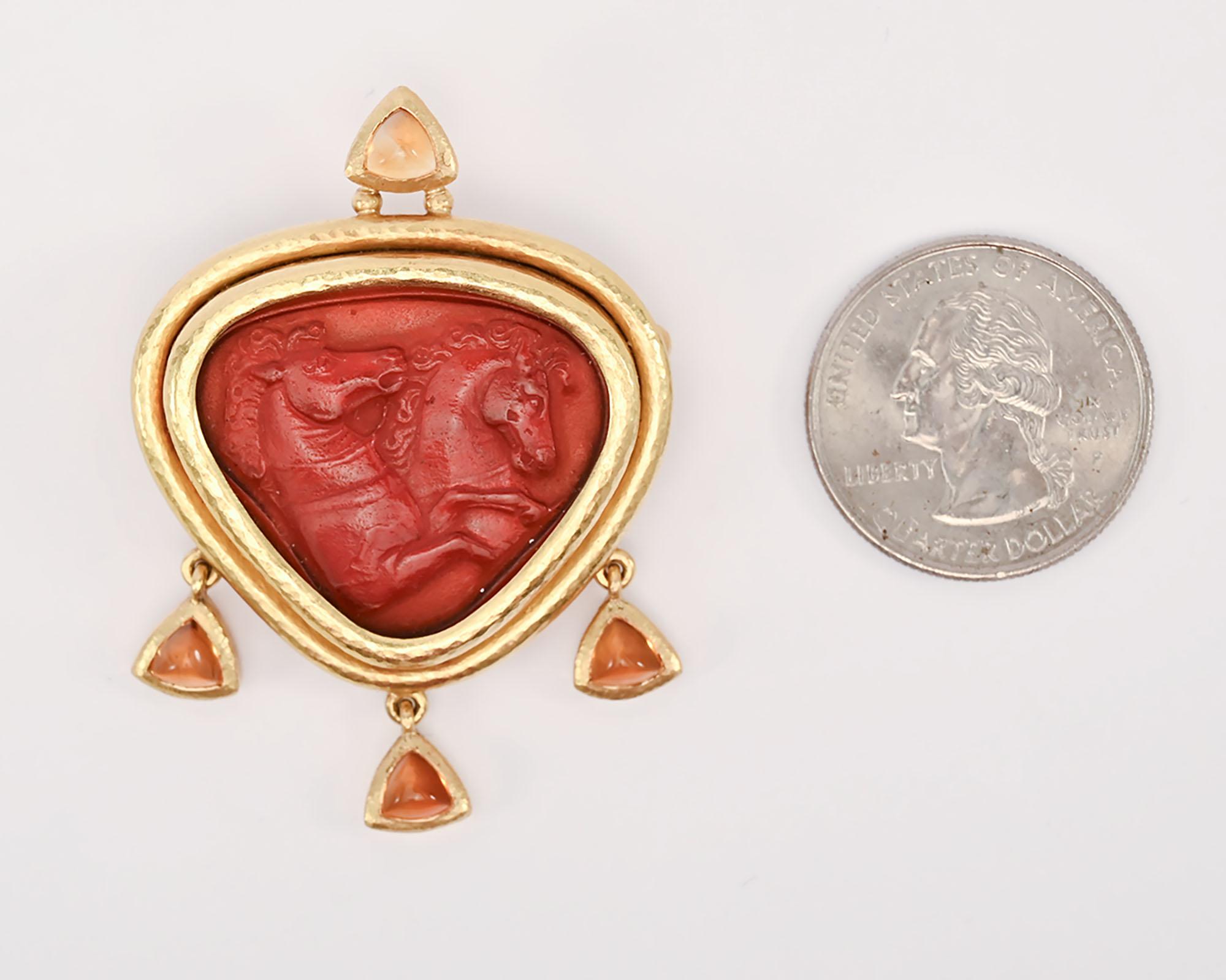 Contemporain Broche Elizabeth Locke avec chevaux cabrés en vente