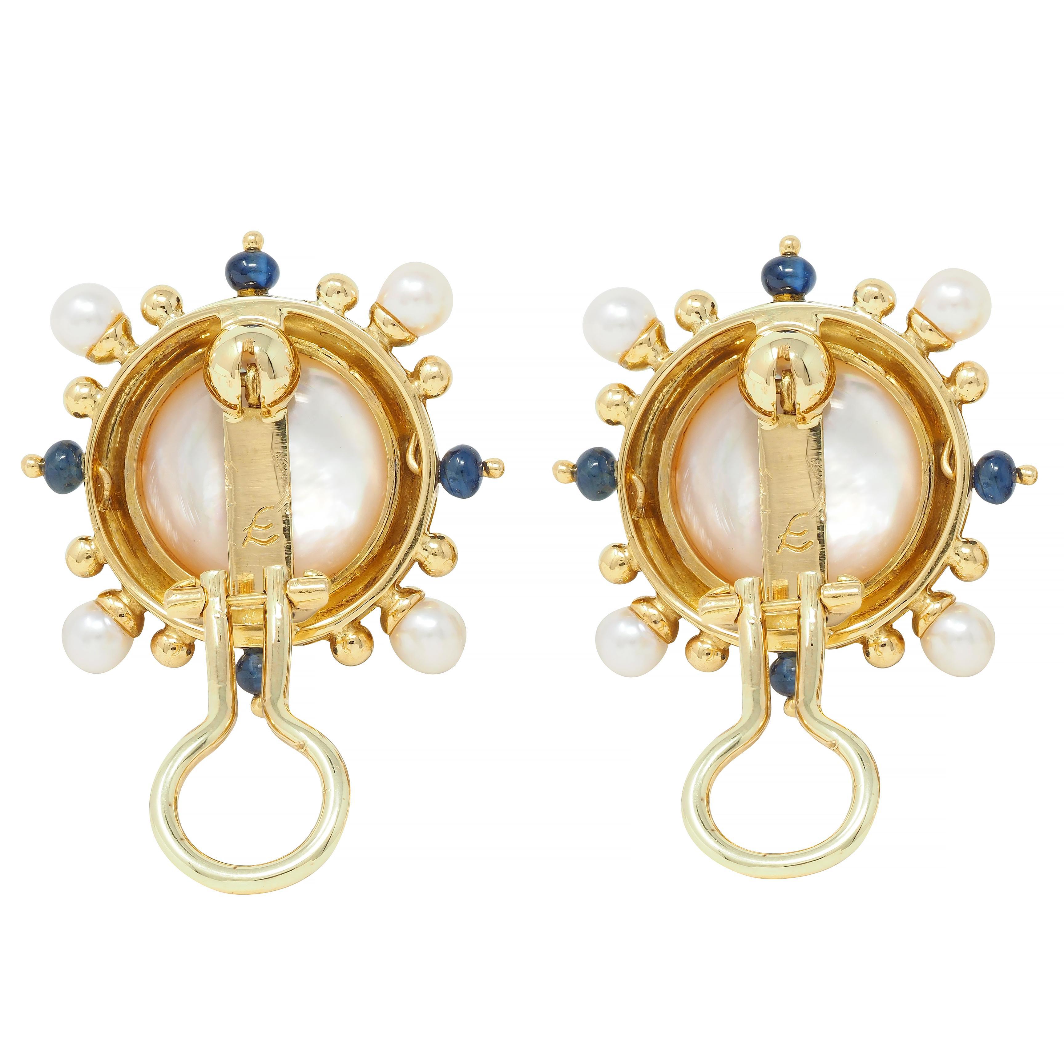 Women's or Men's Elizabeth Locke Button Pearl Sapphire 18 Karat Yellow Gold Earrings