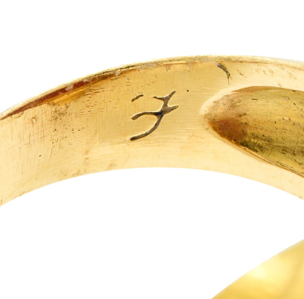 Elizabeth Locke Carnelian Intaglio 18 Karat Yellow Gold Lion Signet Ring 1