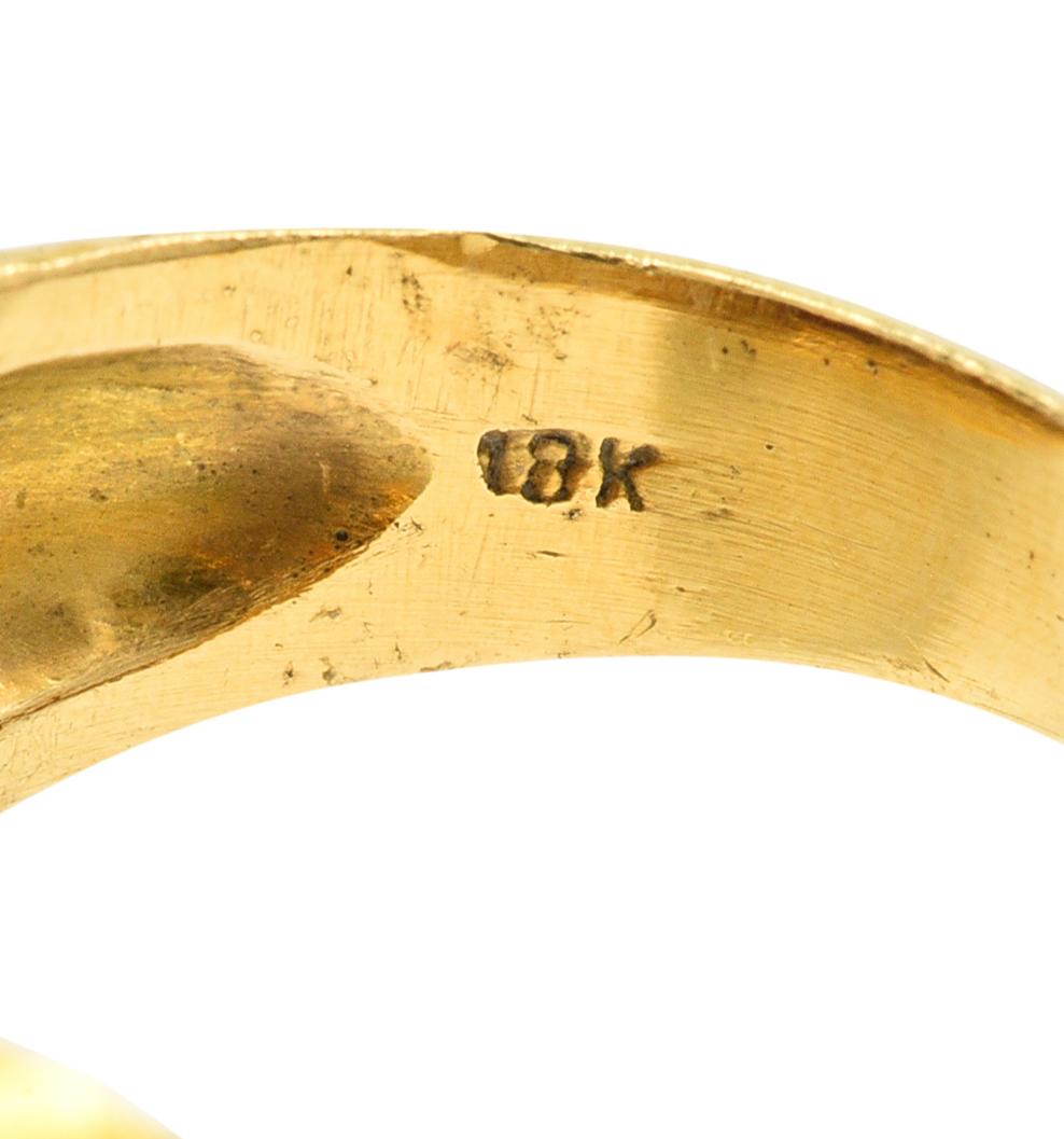 Elizabeth Locke Carnelian Intaglio 18 Karat Yellow Gold Lion Signet Ring 2