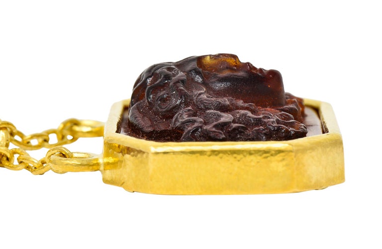 Elizabeth Locke Carnelian Venetian Glass Mother-Of-Pearl 19 Karat Gold Medusa En For Sale 5