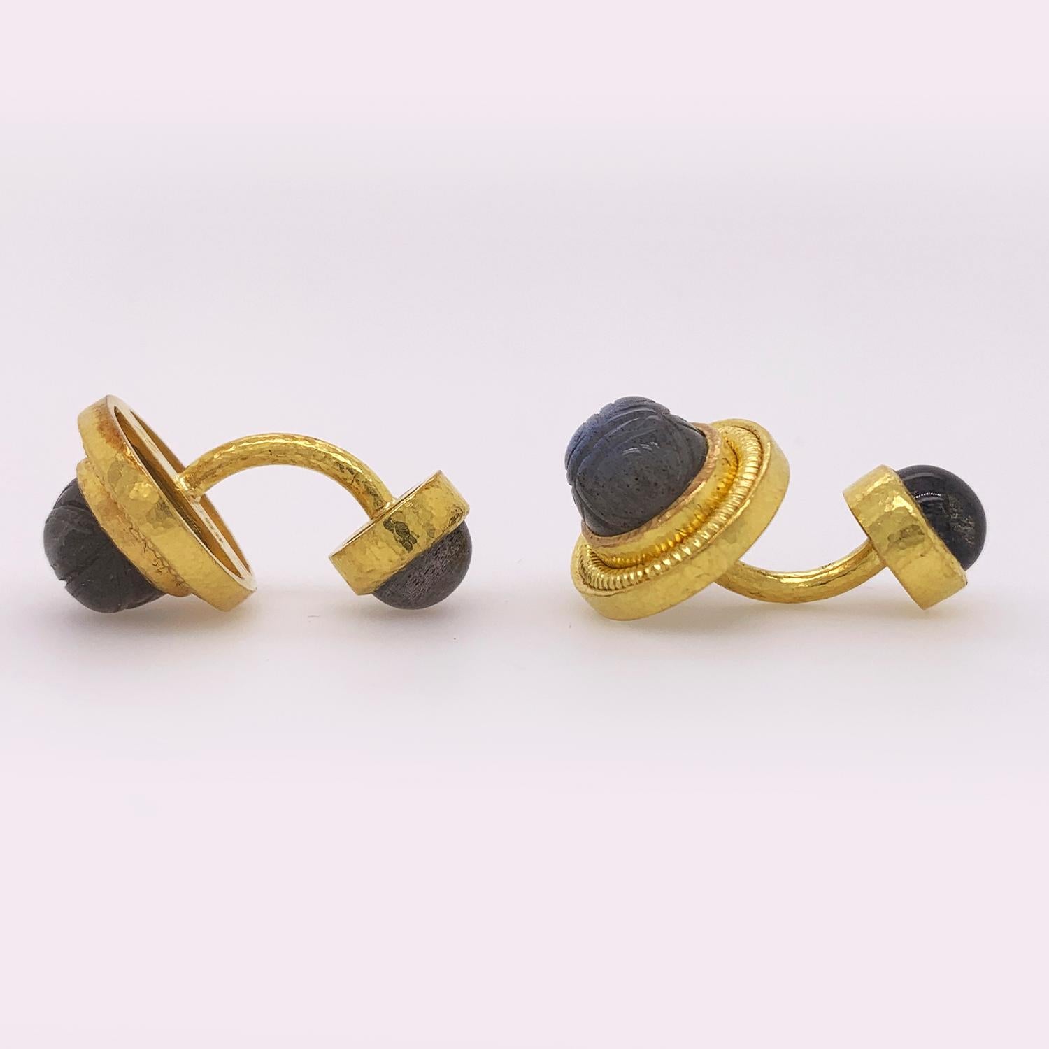 Elizabeth Locke Carved Cabochon Labradorite Scarab Cufflinks in 19K Yellow Gold In Good Condition In Philadelphia, PA