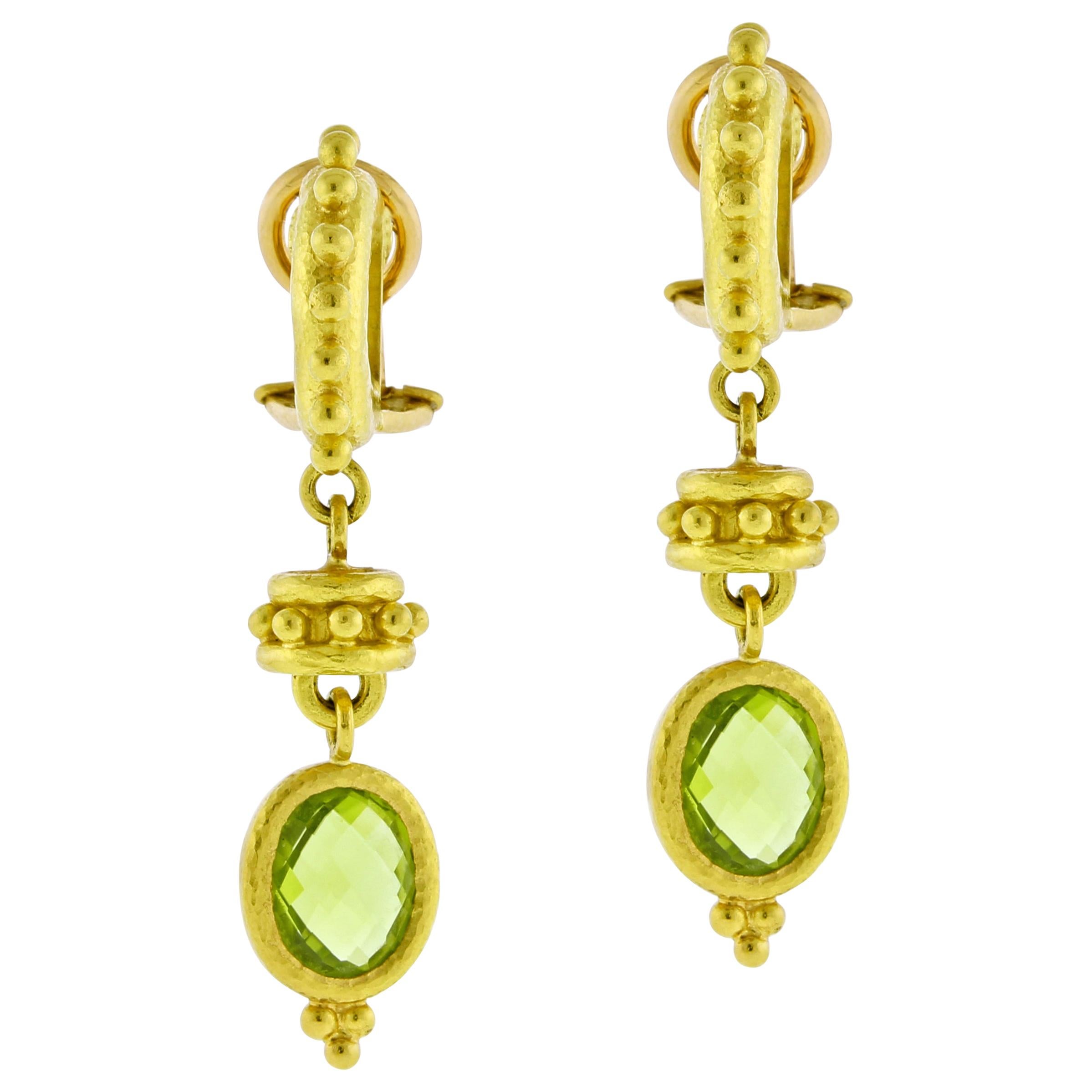 Elizabeth Locke Curved Granulated Hoop Earrings with Peridot Drop