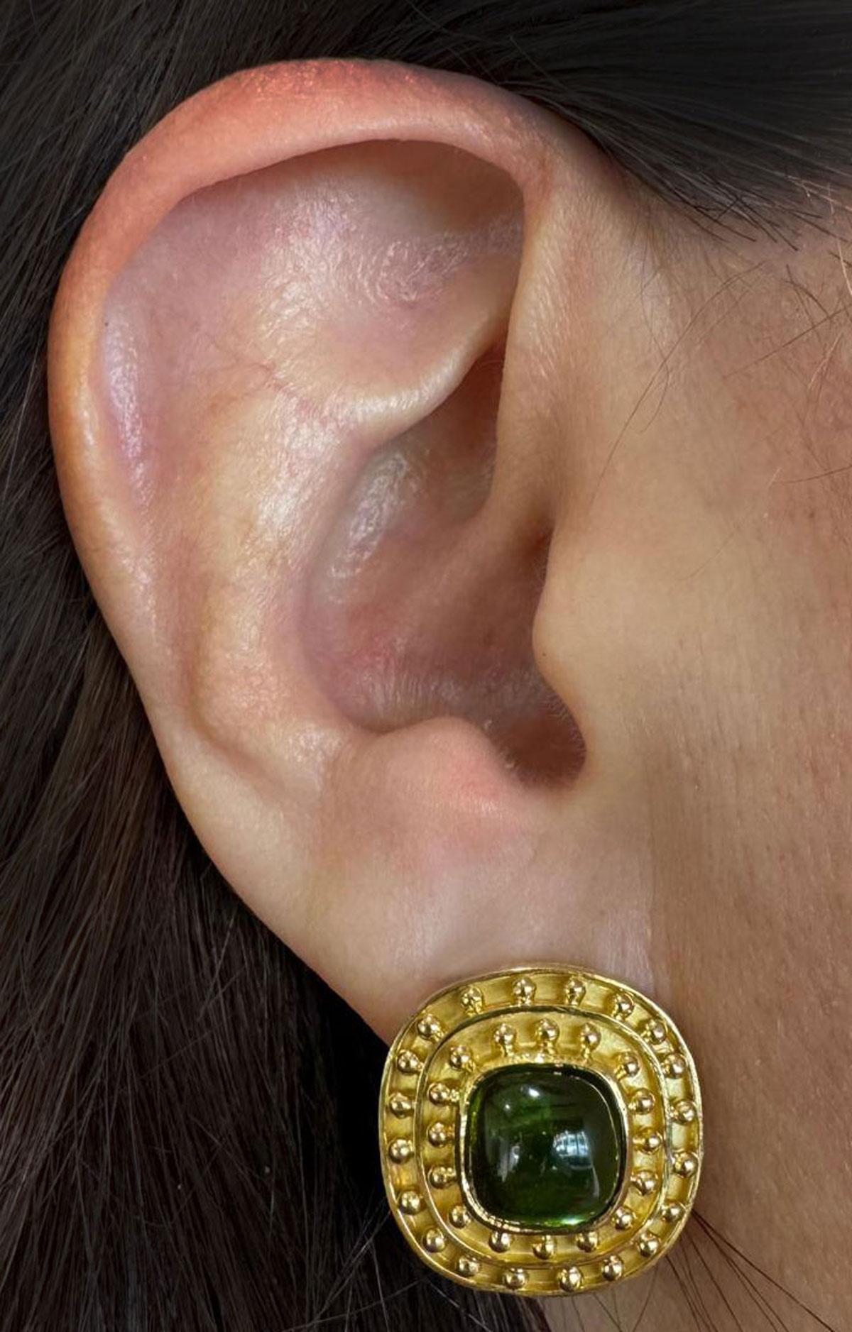 Boucles d'oreilles en tourmaline verte d'Elizabeth Locke Bon état - En vente à West Palm Beach, FL