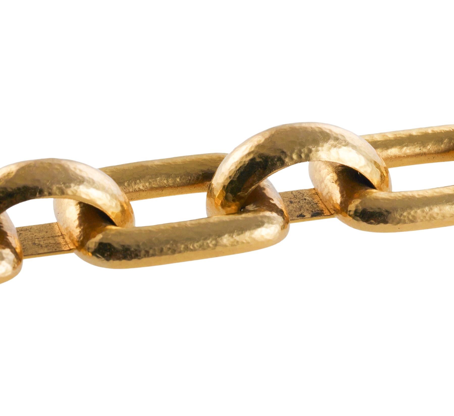 Elizabeth Locke Hammered Link Gold Bracelet In Excellent Condition For Sale In Lambertville, NJ
