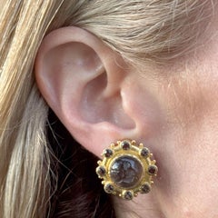 Elizabeth Locke Intaglio Brown Venetian Glass Round Earrings 19KYG