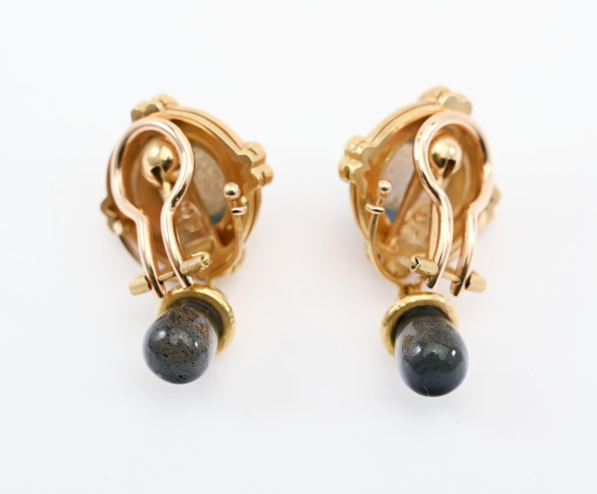 Cabochon Orecchini di labradorite Elizabeth Locke in vendita