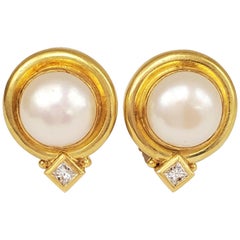 Elizabeth Locke Mabe Pearl Gold and Diamond Earrings