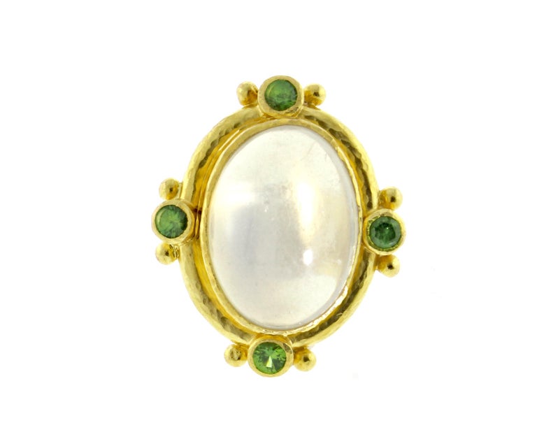 Elizabeth Locke Moonstone Cabochon Gold Ring In Excellent Condition For Sale In Bethesda, MD