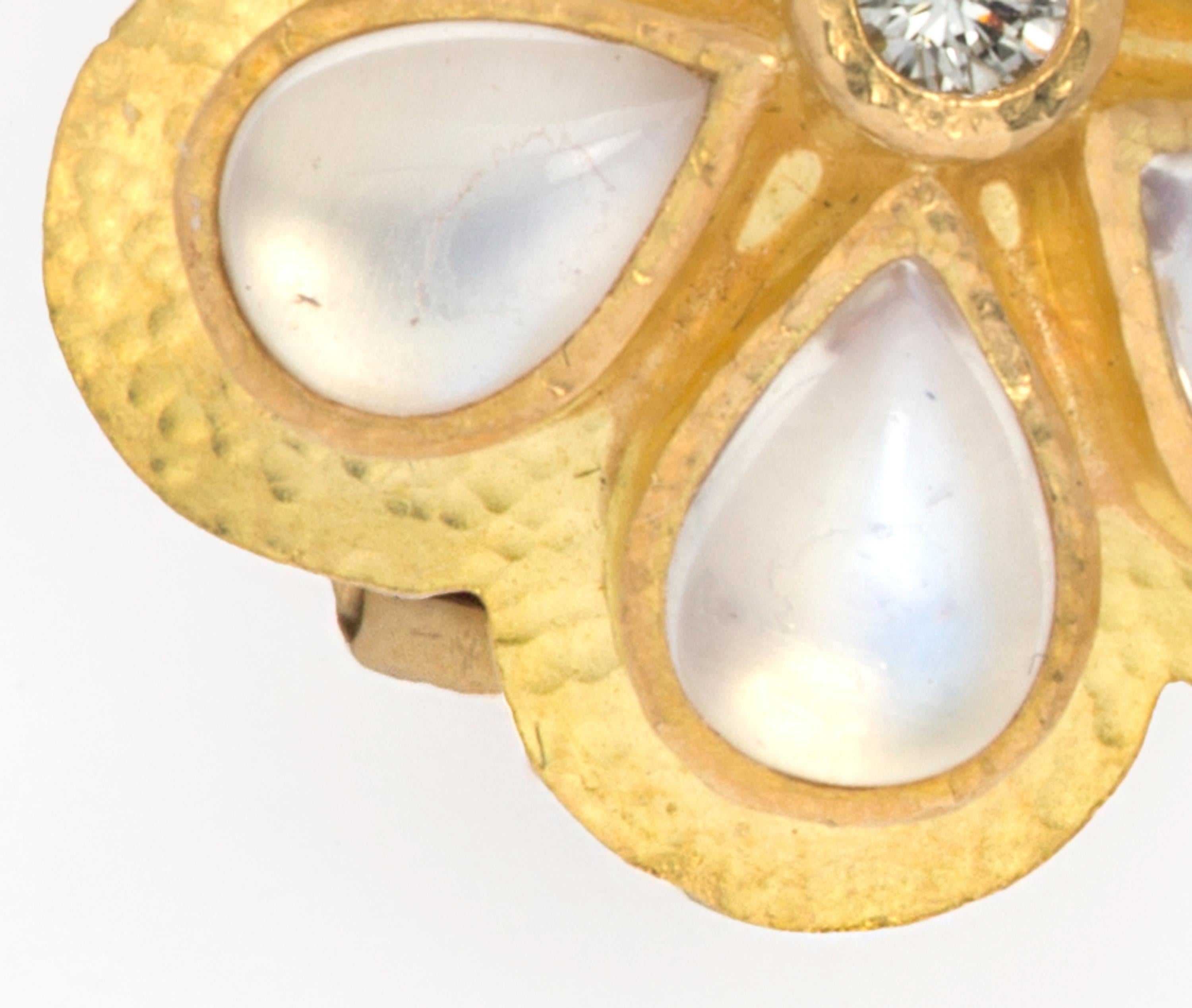Elizabeth Locke Moonstone Diamond Gold Earrings In Excellent Condition In Summerland, CA