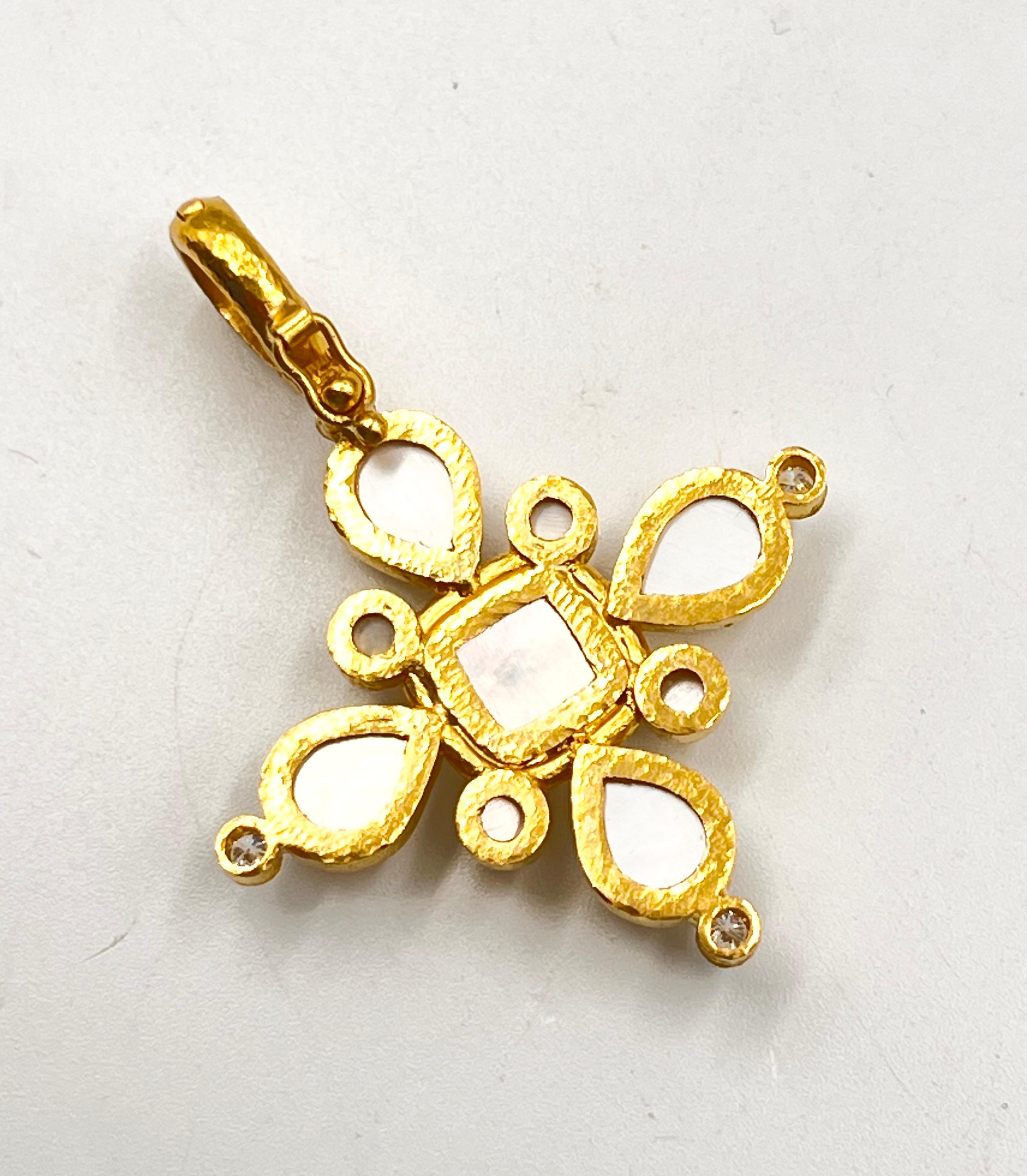 14k gold maltese cross pendant