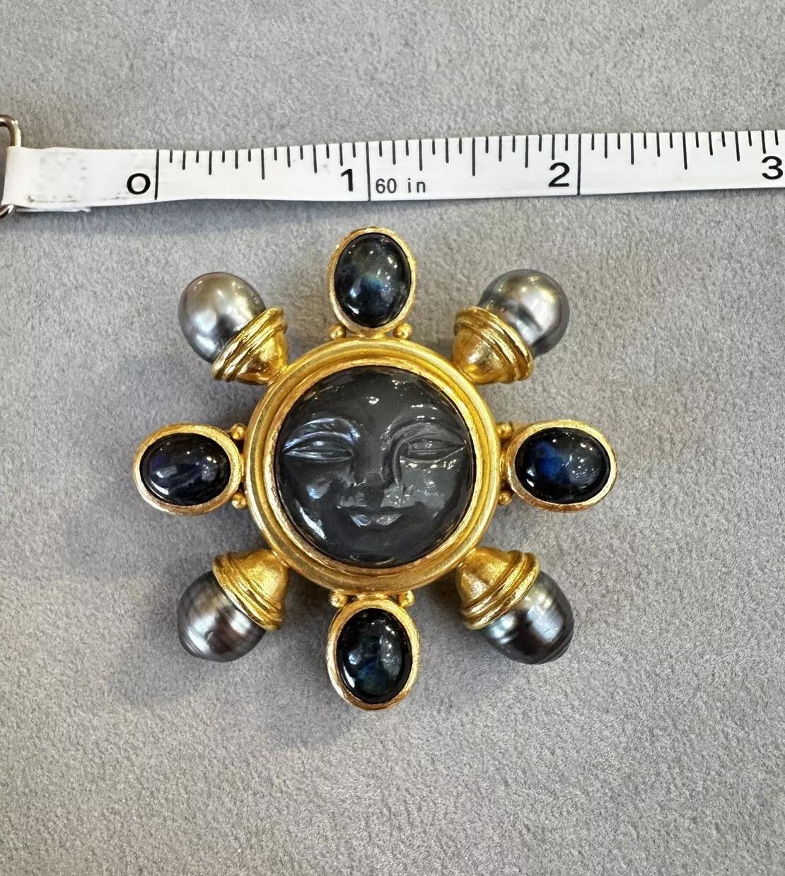 Cabochon Elizabeth Locke Moonstone Pearl Brooch / Pendant in 18k Yellow Gold
