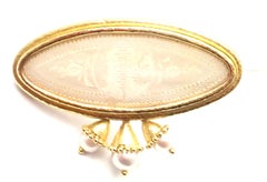 Elizabeth Locke Mother of Pearl & Cultured Pearl Hammered Yellow Gold Brooch Pin