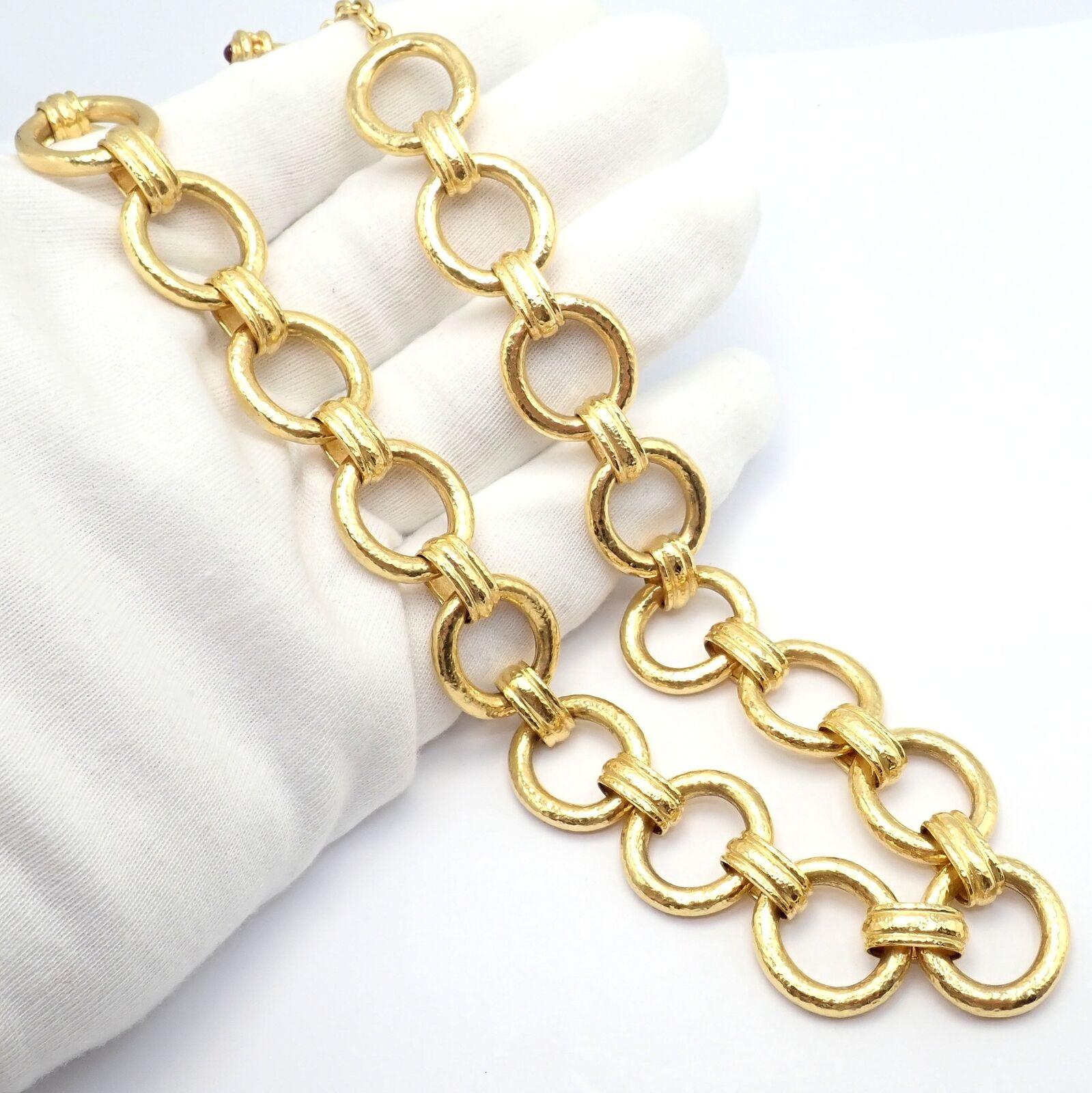 Elizabeth Locke Ruby Toggle Hammered Yellow Gold Link Necklace For Sale 5