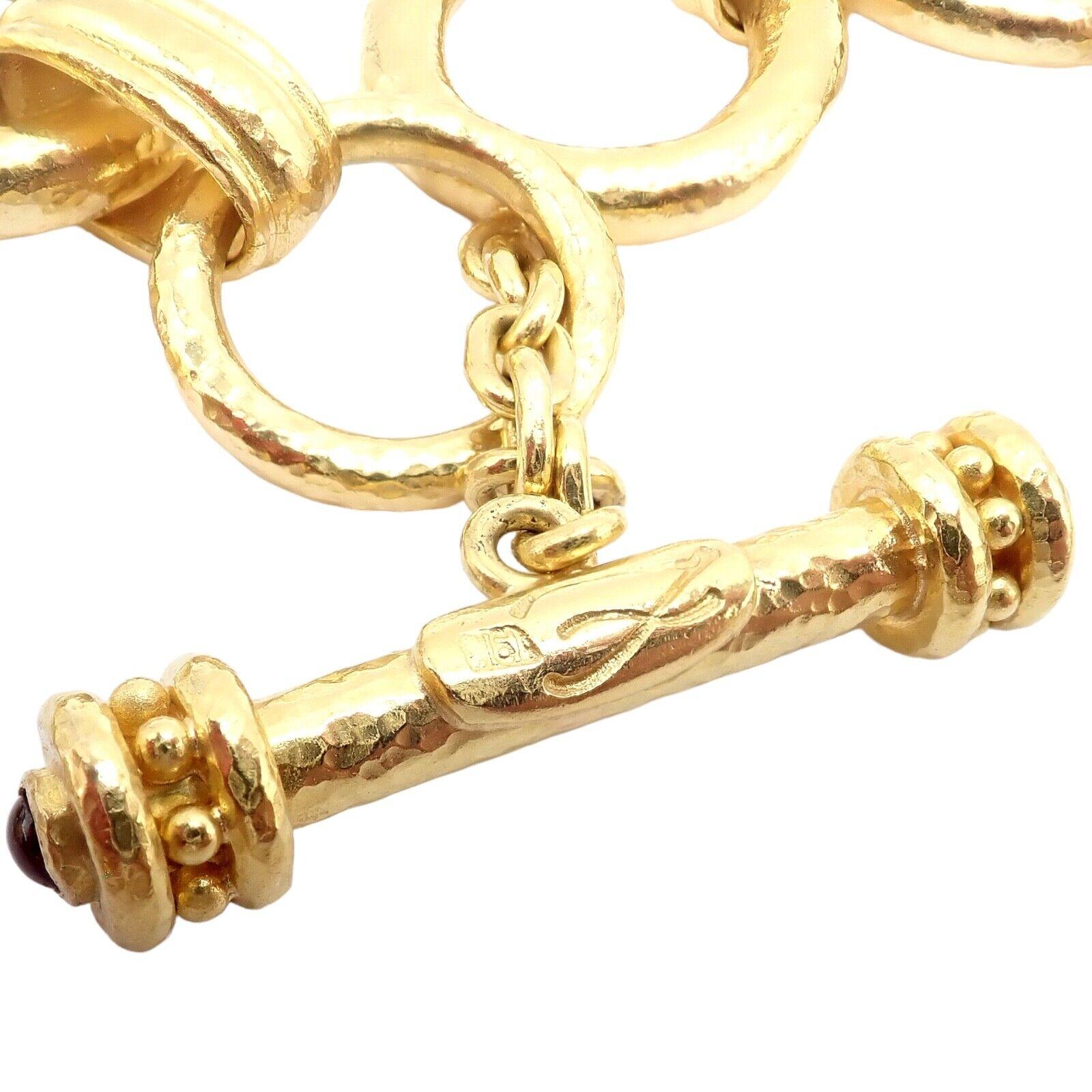 Elizabeth Locke Ruby Toggle Hammered Yellow Gold Link Necklace In Excellent Condition For Sale In Holland, PA