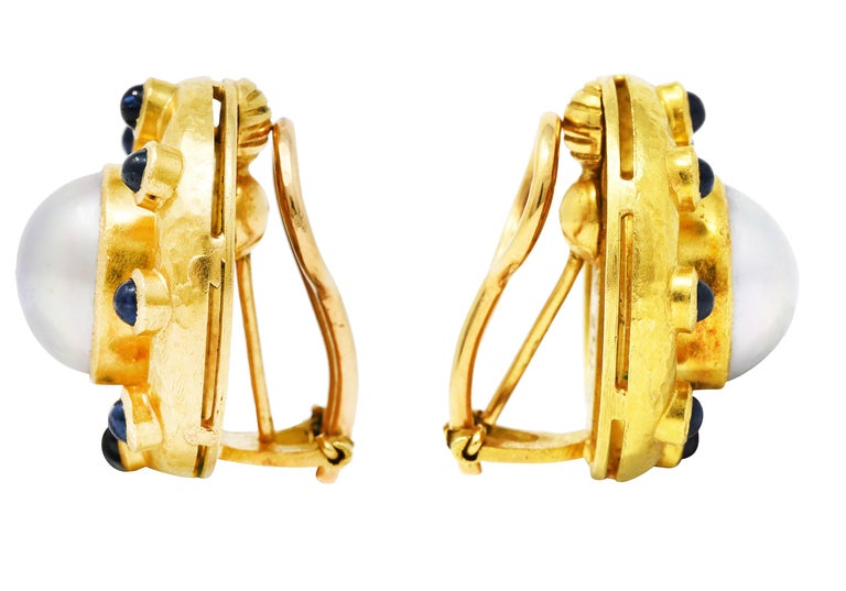 Contemporary Elizabeth Locke Sapphire Cabochon Mabe Pearl 18 Karat Yellow Gold Earrings