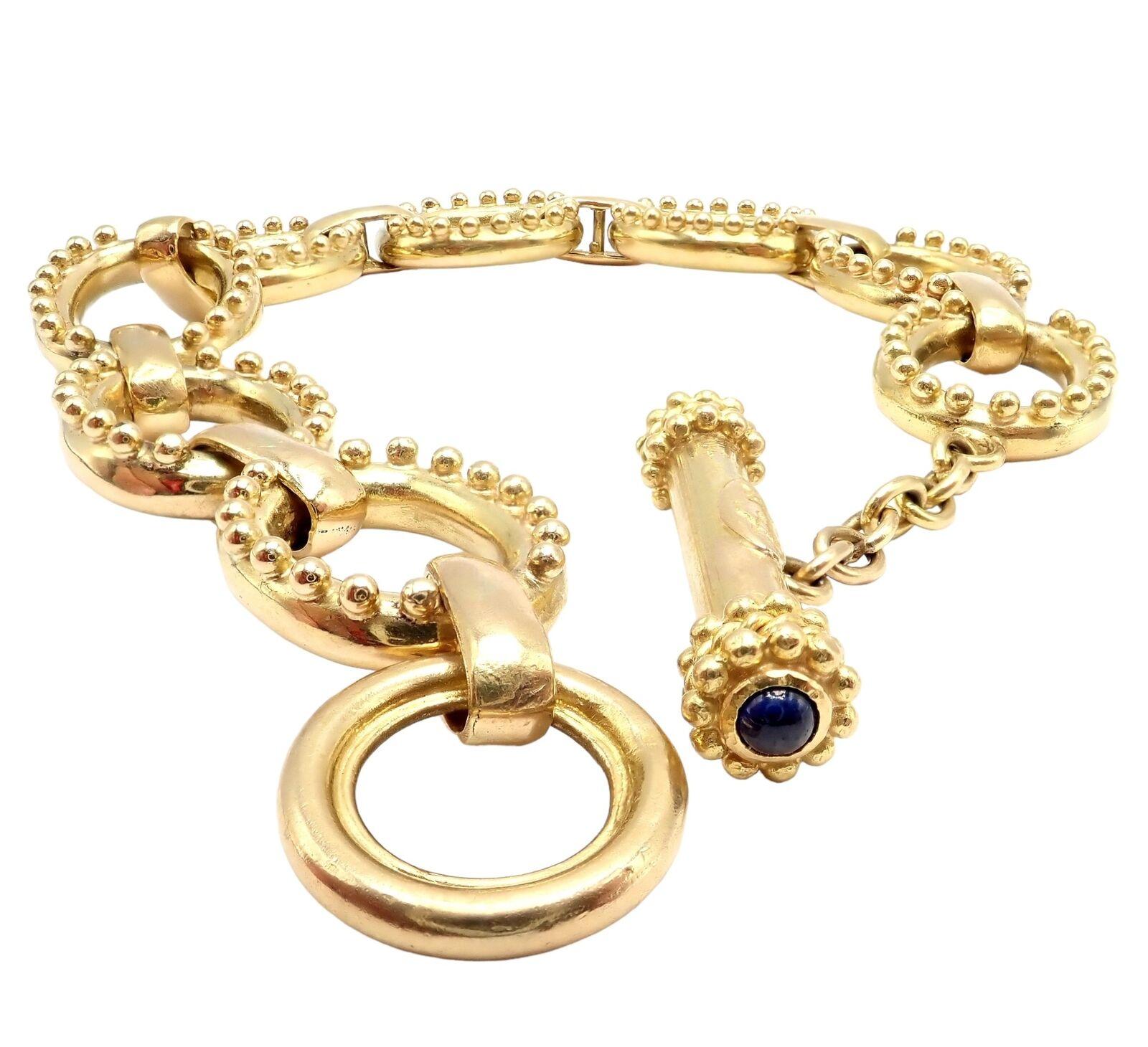 Elizabeth Locke Sapphire Toggle Hammered Medium Yellow Gold Link Bracelet In Excellent Condition For Sale In Holland, PA
