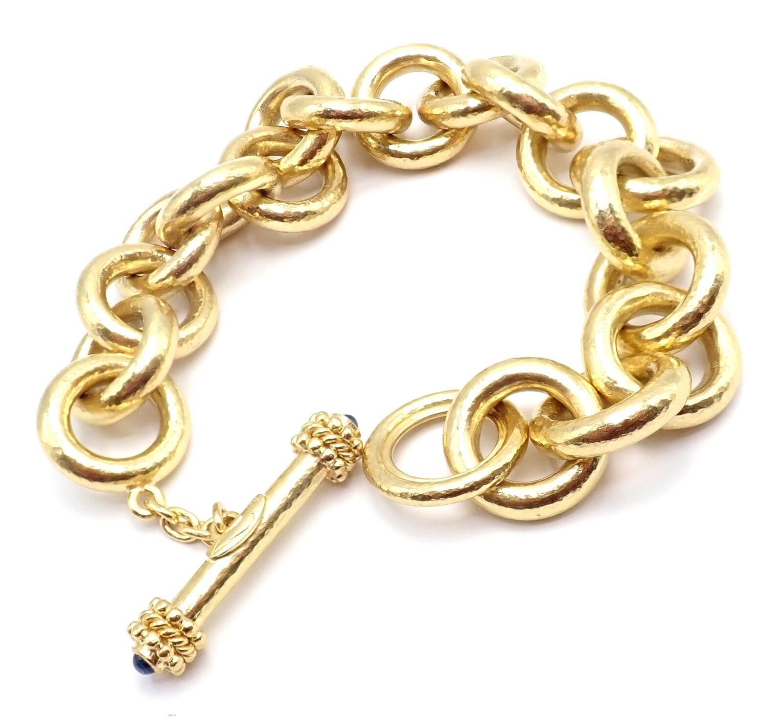 Elizabeth Locke Sapphire Toggle Hammered Yellow Gold Link Bracelet For Sale 2