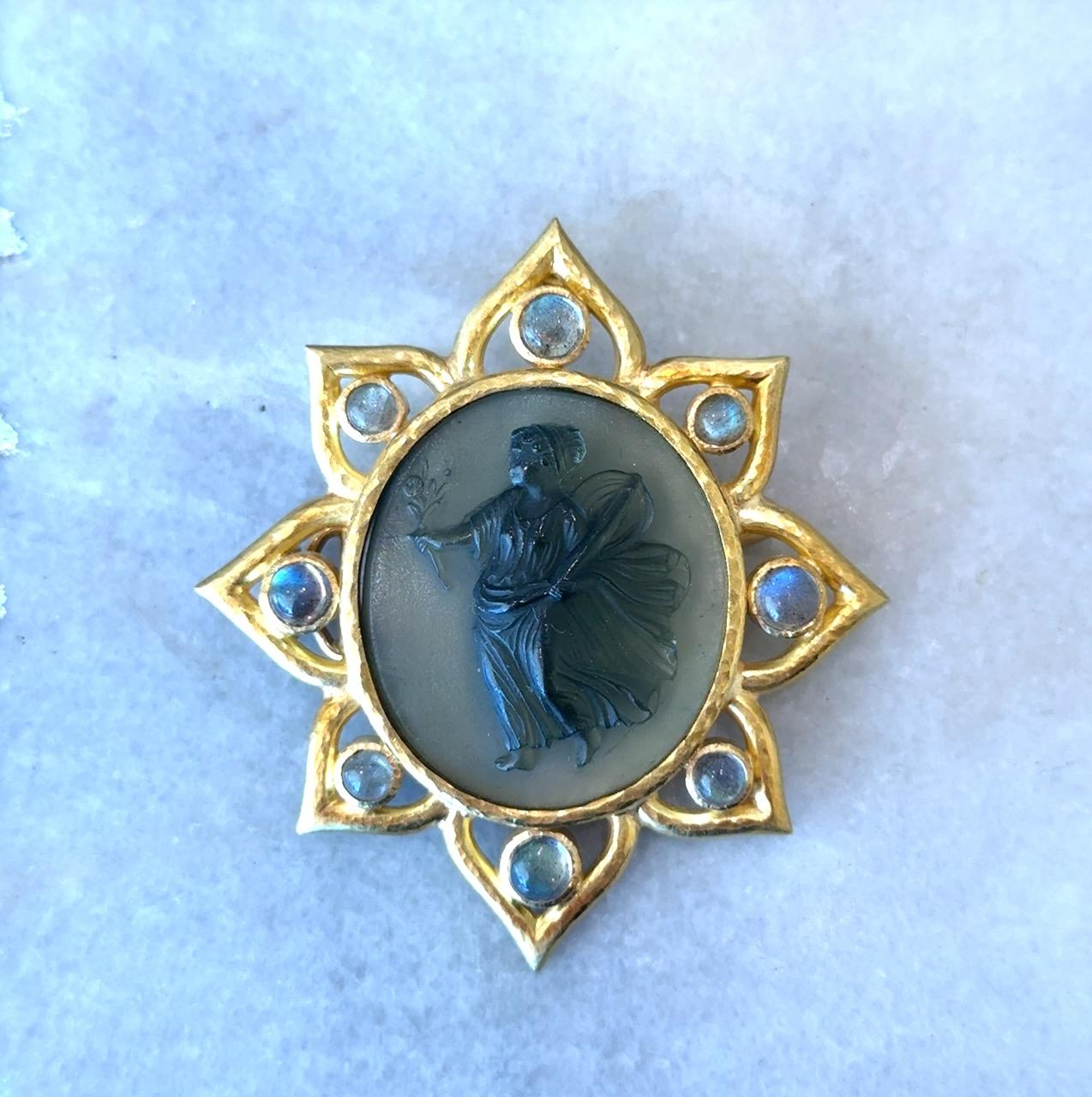 Women's or Men's Elizabeth Locke Venetian Glass Goddess Flora 18K Gold Large Pendant For Sale